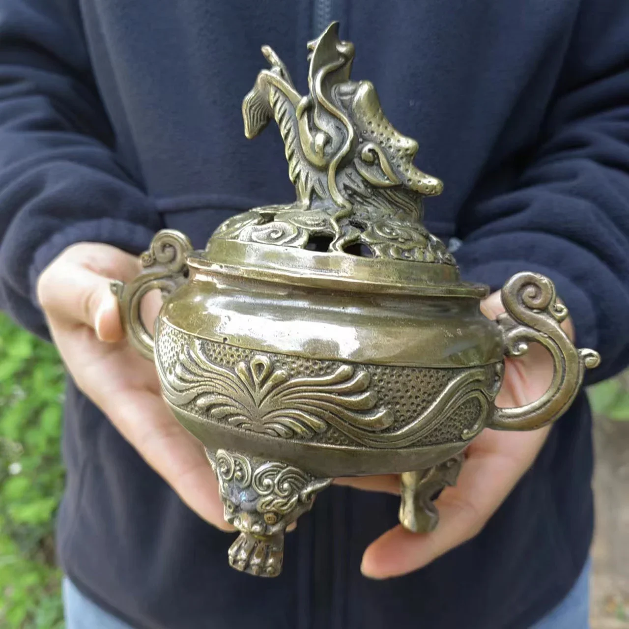 Vintage style Bronze Copper Chinese Dragon relief Incense Burner Holder with dragon Lid Home Decoration,Censer burner dragon