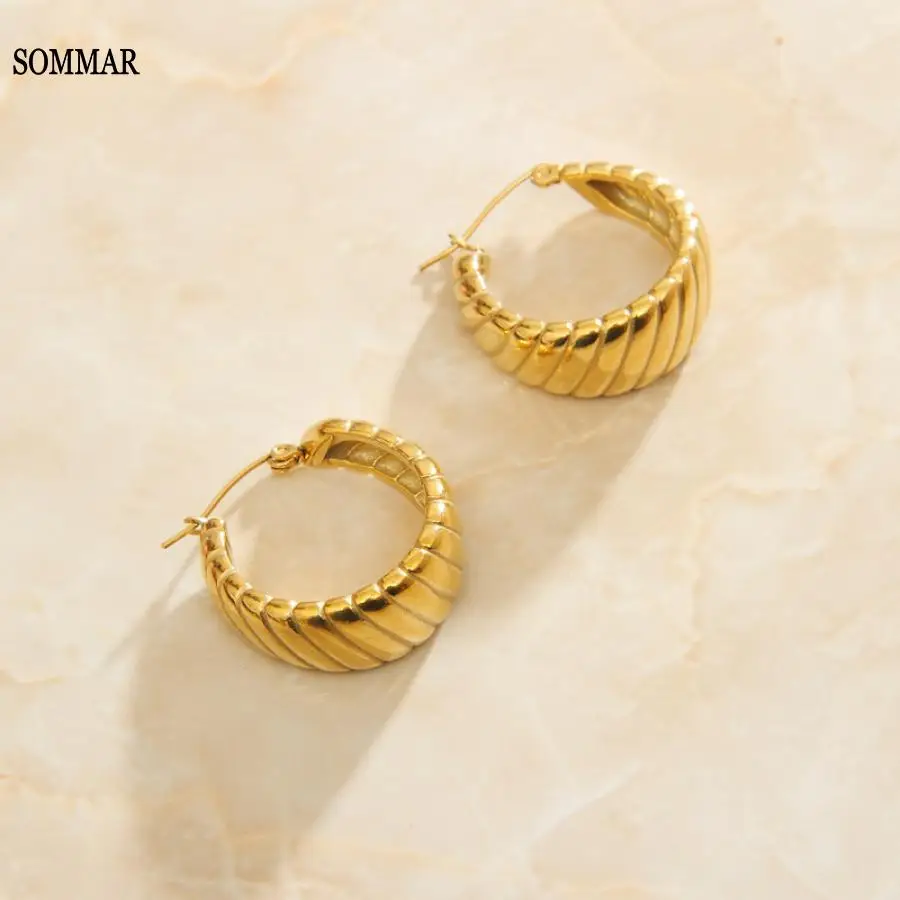 SOMMAR High Quality 18KGP Gold plated Female Friend hoop earrings Croissant earring for women Girlfriend Birthday's Gift  