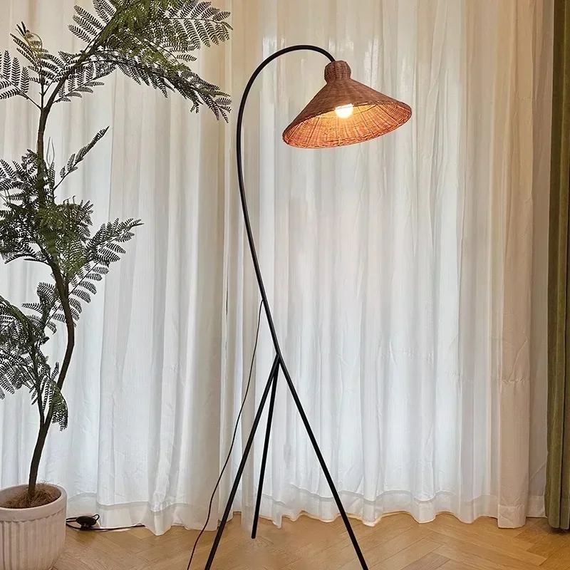 Nordic Minimalism Rattan Art Sofa E27 Floor Lamps Living Room Stand Light Bedroom Bedside Lamp Home Decorations Lustre Fixtures