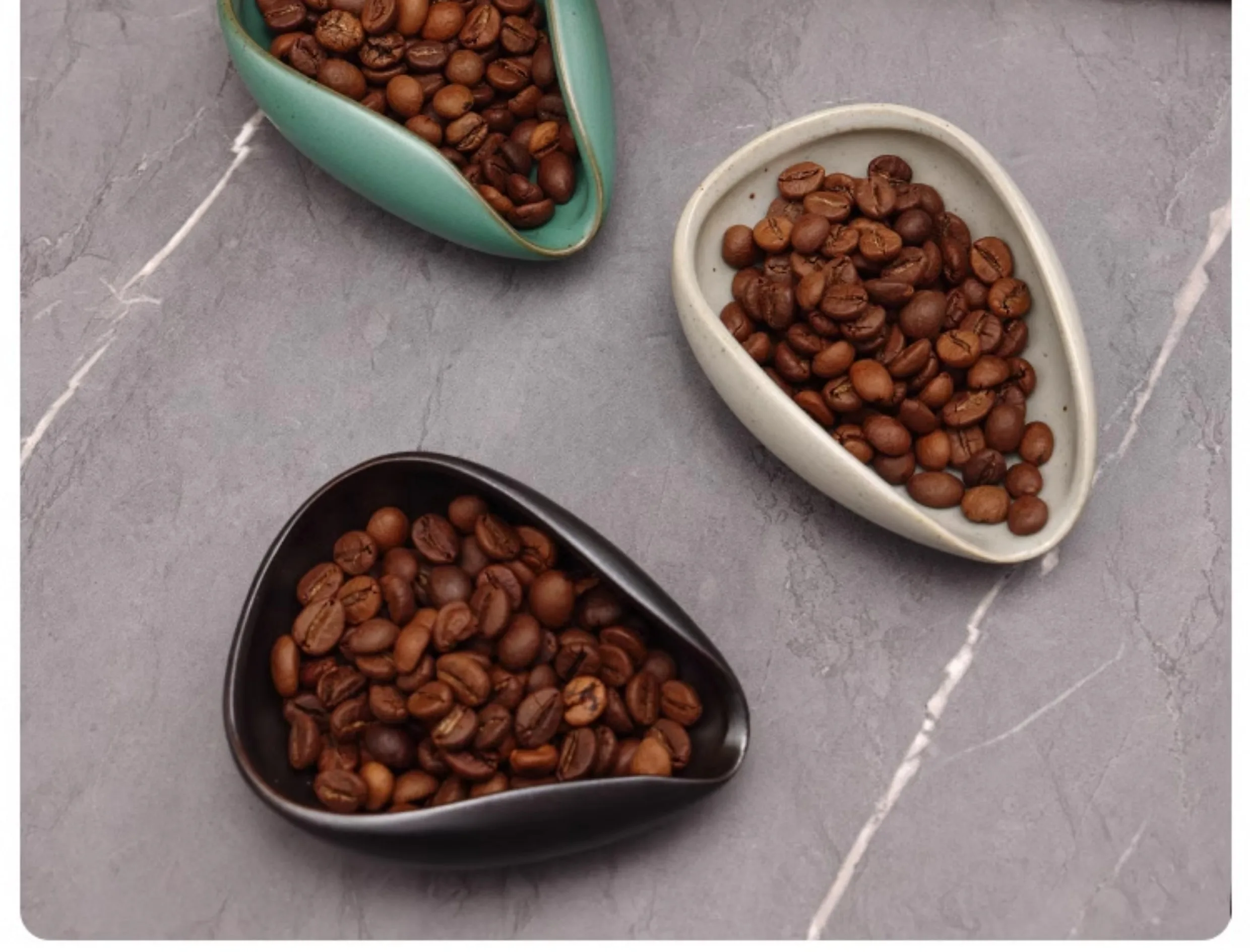 

Weighing plate Ceramic meter Coffee weighing bean plate plate Measuring cup Anti-fly display Ship type Powder cup