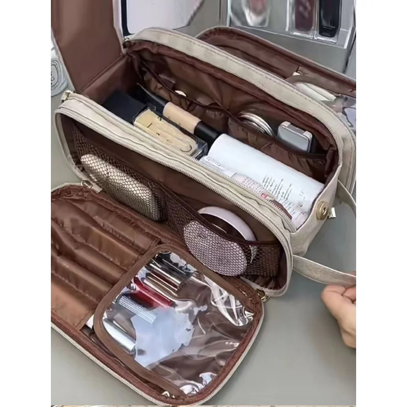 

New multifunctional women's makeup bag, large capacity, portable travel bag with a high-end feel, for storing makeup brushes and