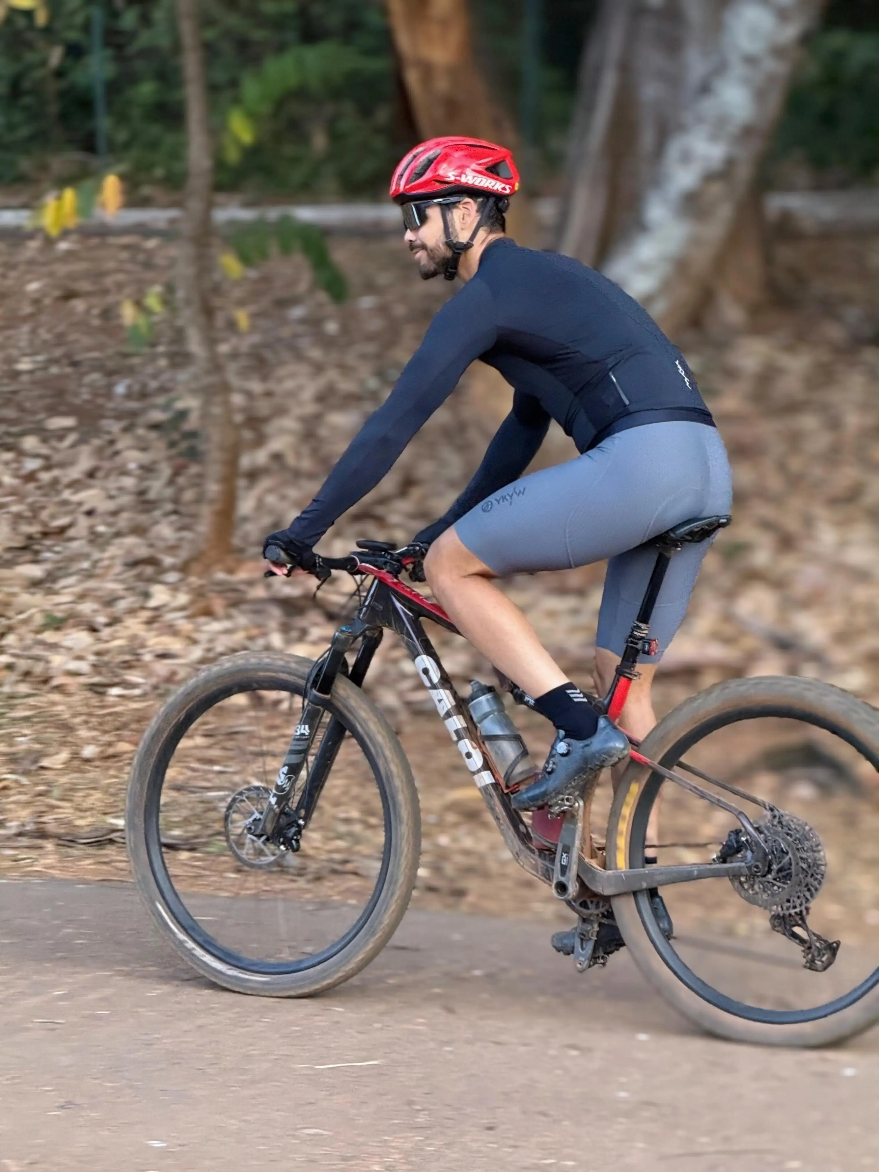 YKYWBIKE 2026 Sommer Radsport-Trägerhose für Herren Nahtlose Fahrrad-Trägerhose Kurze Hose 7 Stunden Langstrecken-Slim-Fit – Detail 20