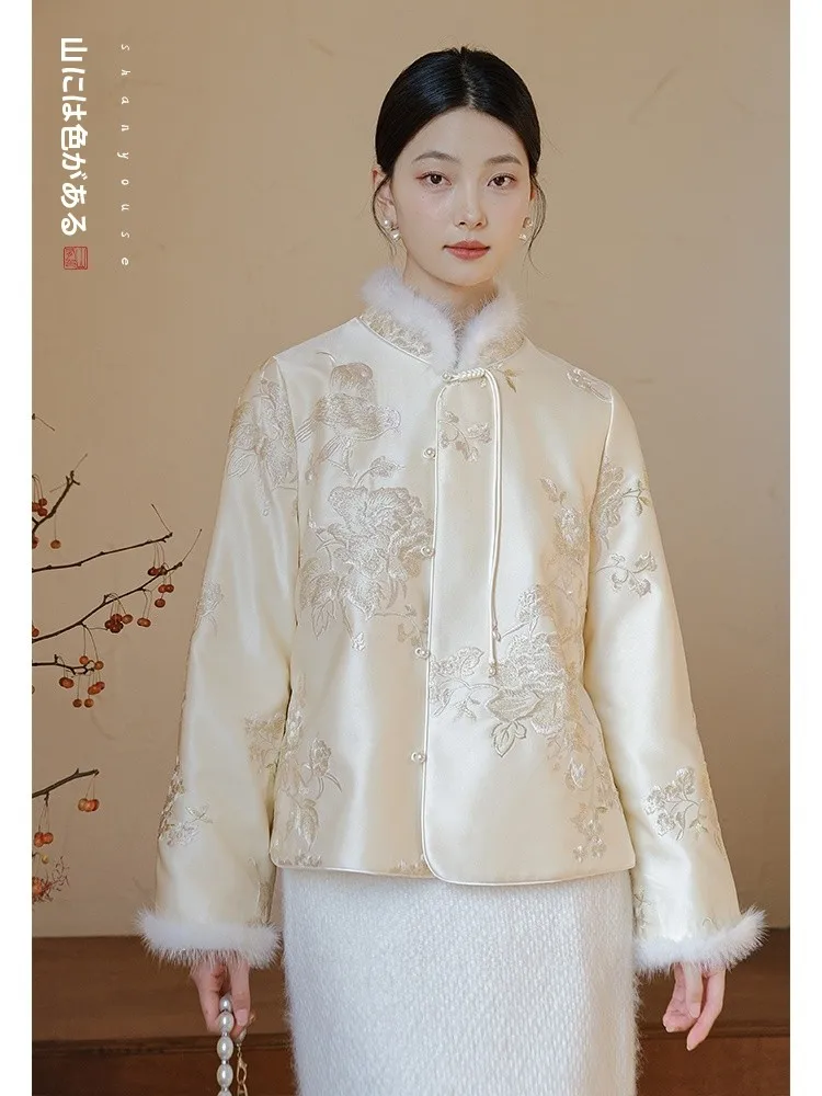 

Новая китайская женская хлопковая куртка с тяжелой вышивкой, атласной поверхностью, зимняя верхняя одежда в традиционном национальном стиле