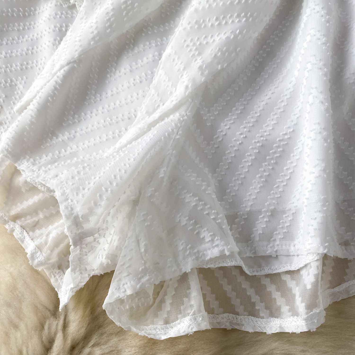 Женский элегантный комбинезон, летний тропический комбинезон с длинными расклешенными рукавами, женский белый свадебный комбинезон для медового месяца, пляжного отдыха, горячий милый комбинезон