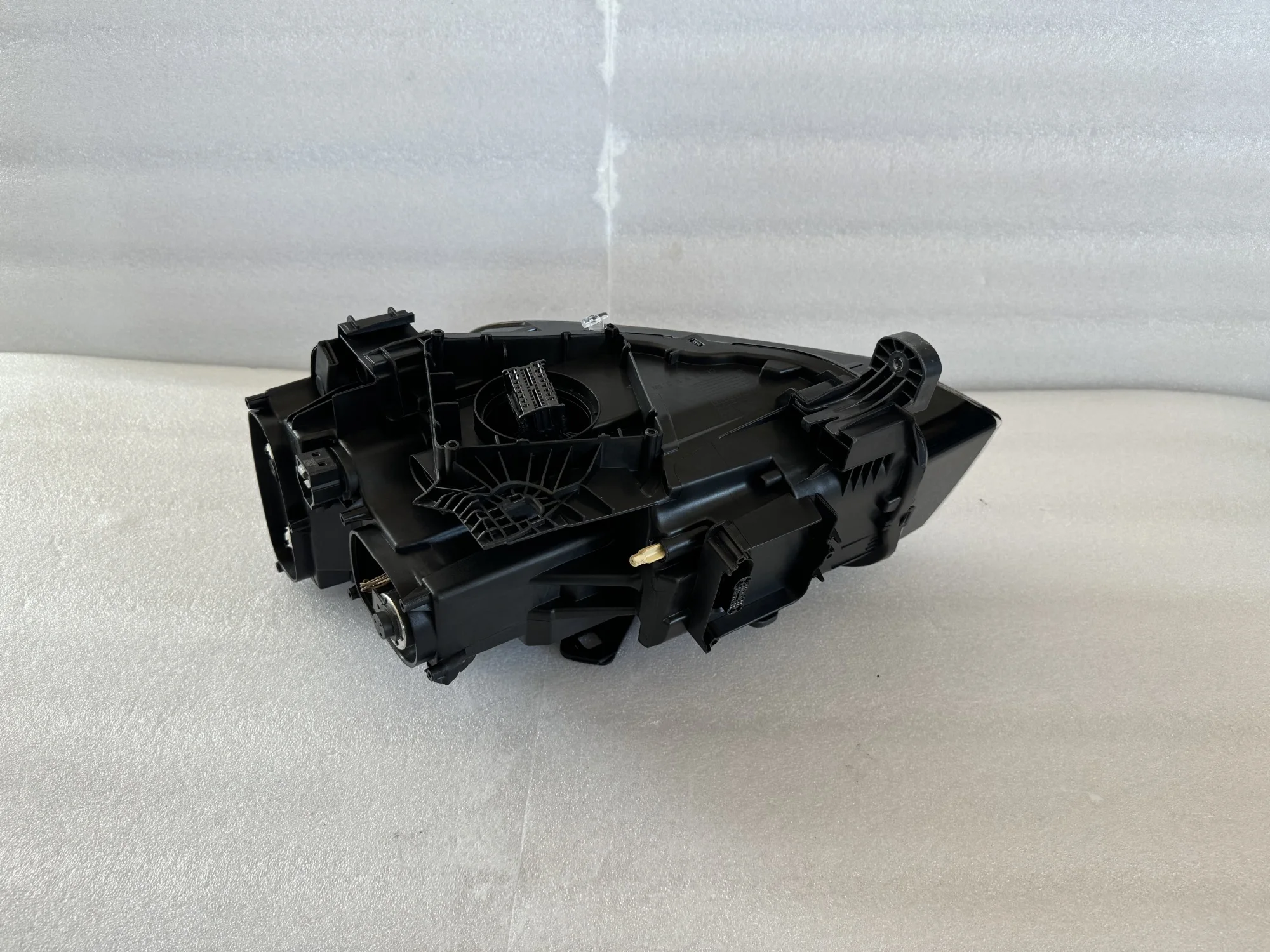 للمصابيح الأمامية Au d i Q2 LED 2019-2023 8 دبوس سيارات عالية الجودة #6