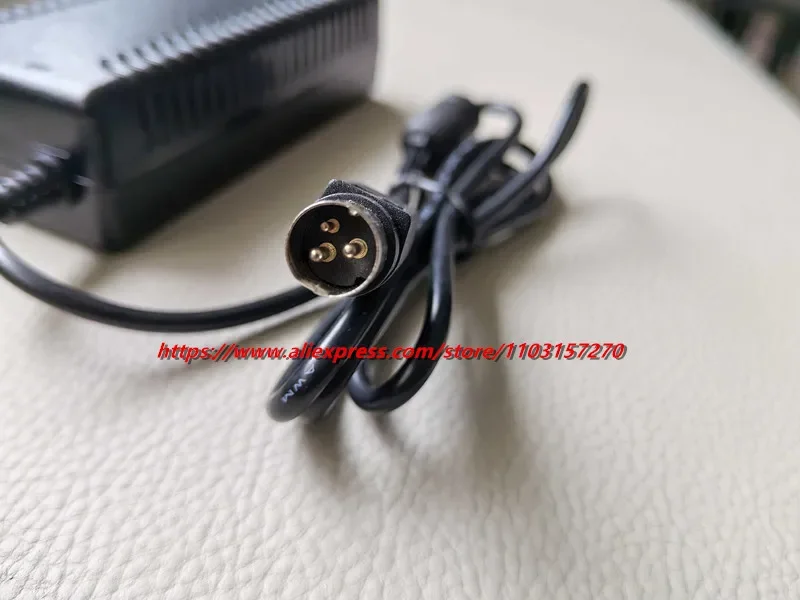 อะแดปเตอร์แปลงไฟ YC Friends รุ่น YC60-2402500 24V 2.5A AC/DC สำหรับ FDL FDLJ1204A 24V 2A 40W 10727110-8N  แบบ 3 ขา