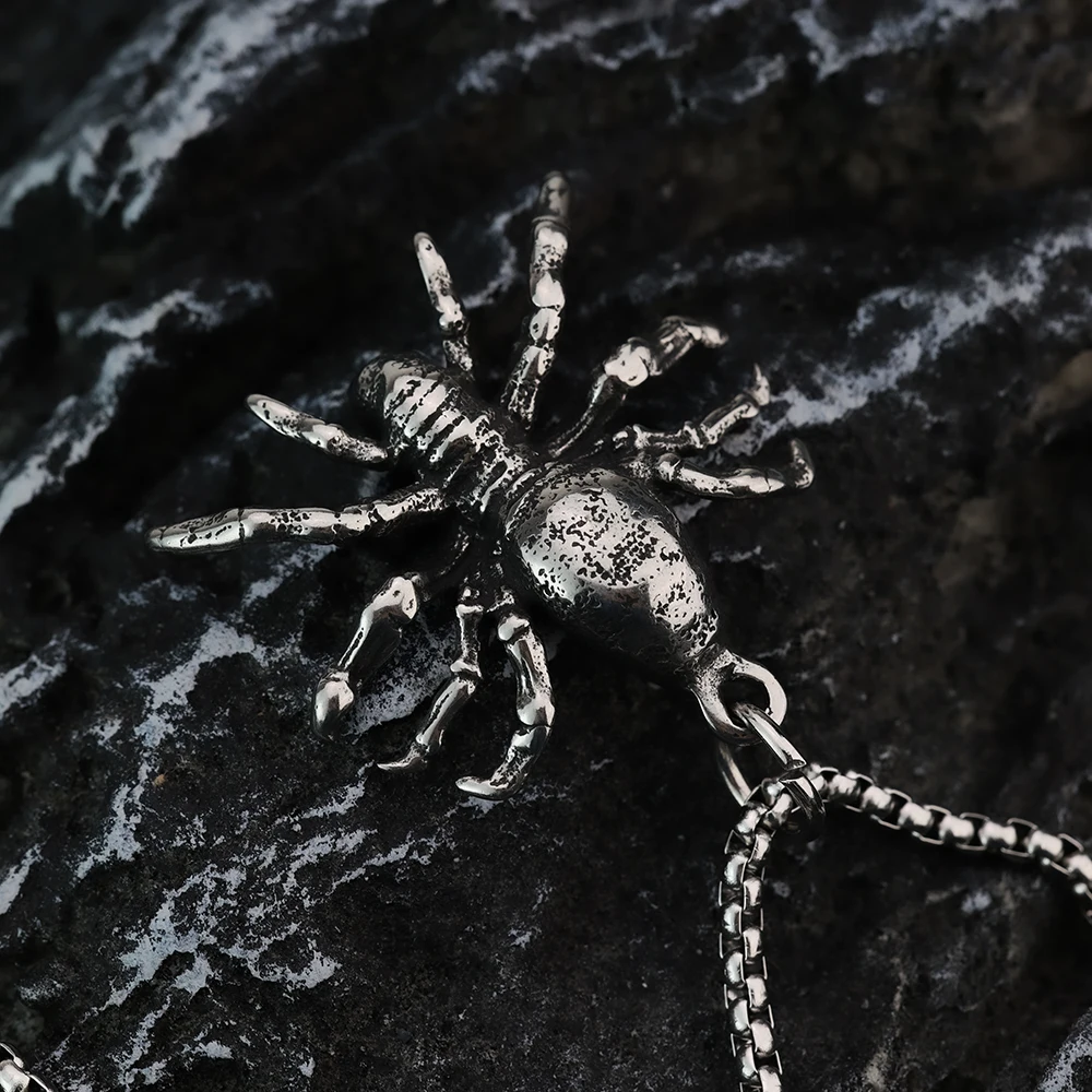 Europese en Amerikaanse stijl retro levendige punkstijl Spider gepersonaliseerde herenhanger roestvrijstalen sieraden