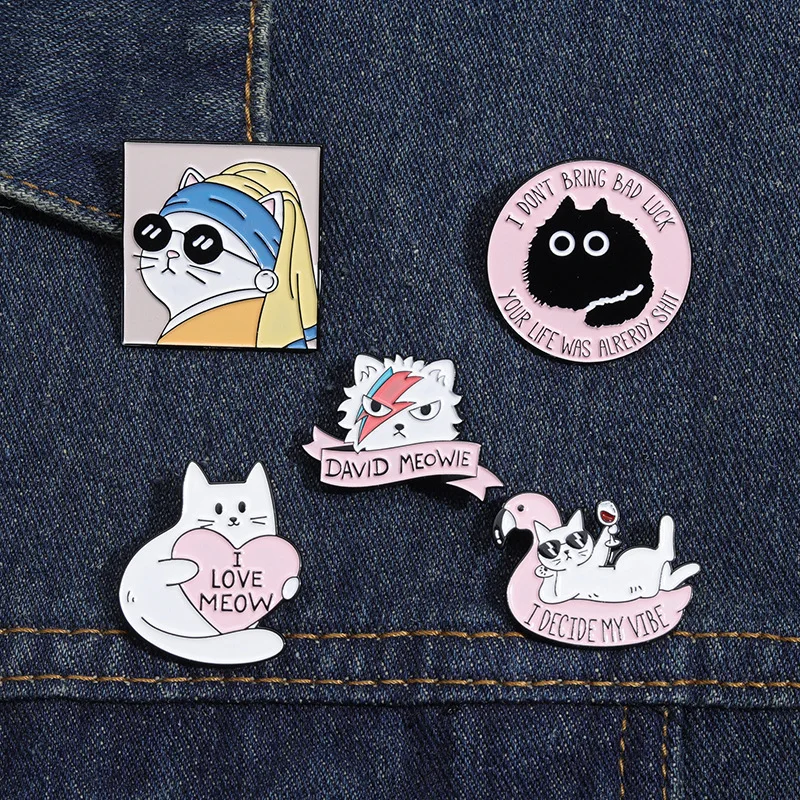 cute pearl cat Enamel Lapel Pin Cartoon Metal Brooch Jewelry For Women Men Hat Backpack Bags Badge Pins Kids Gifts