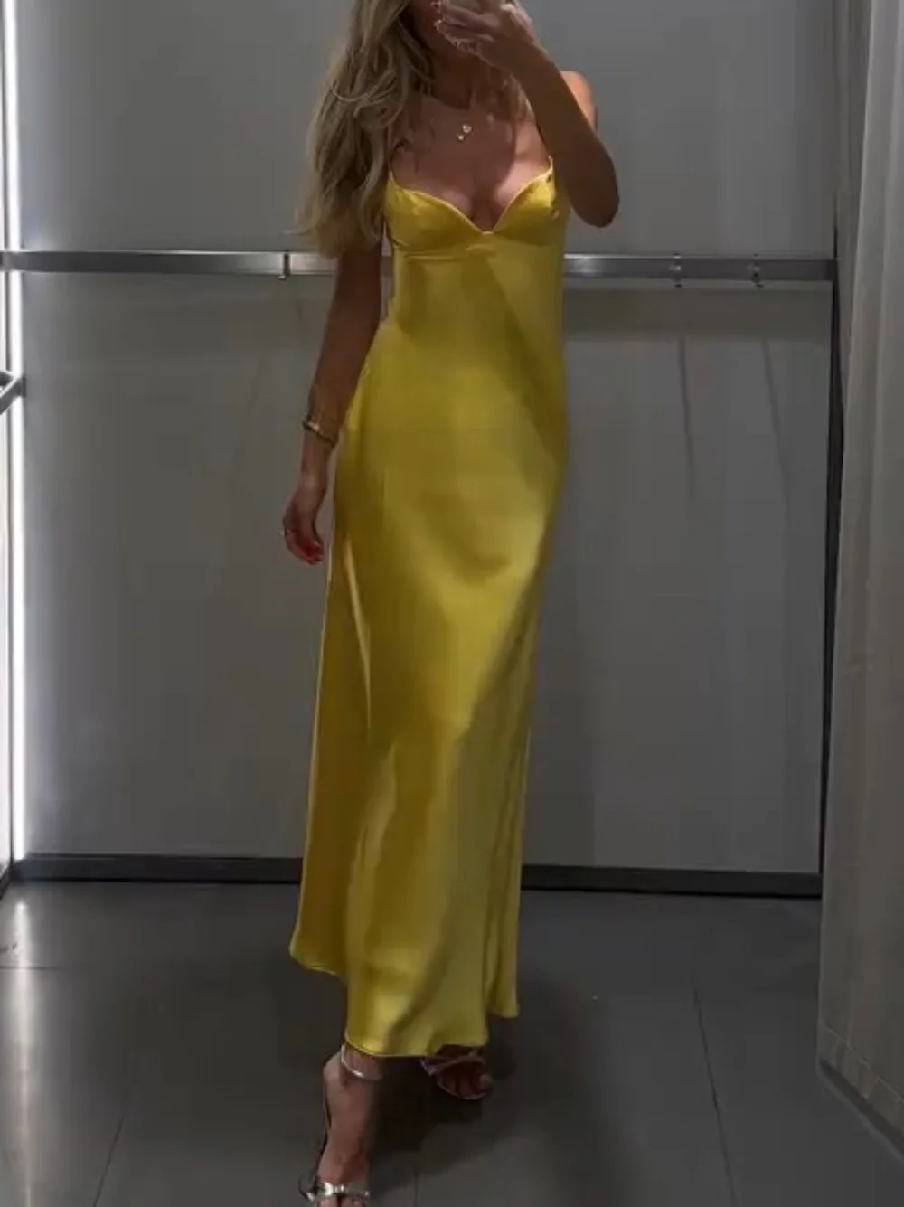 Elegant and Chic Satin Suspender Dress Solid Color Sweetheart Neck Maxi Dress New Fashion Summer 2025 Party Festival Women Dress