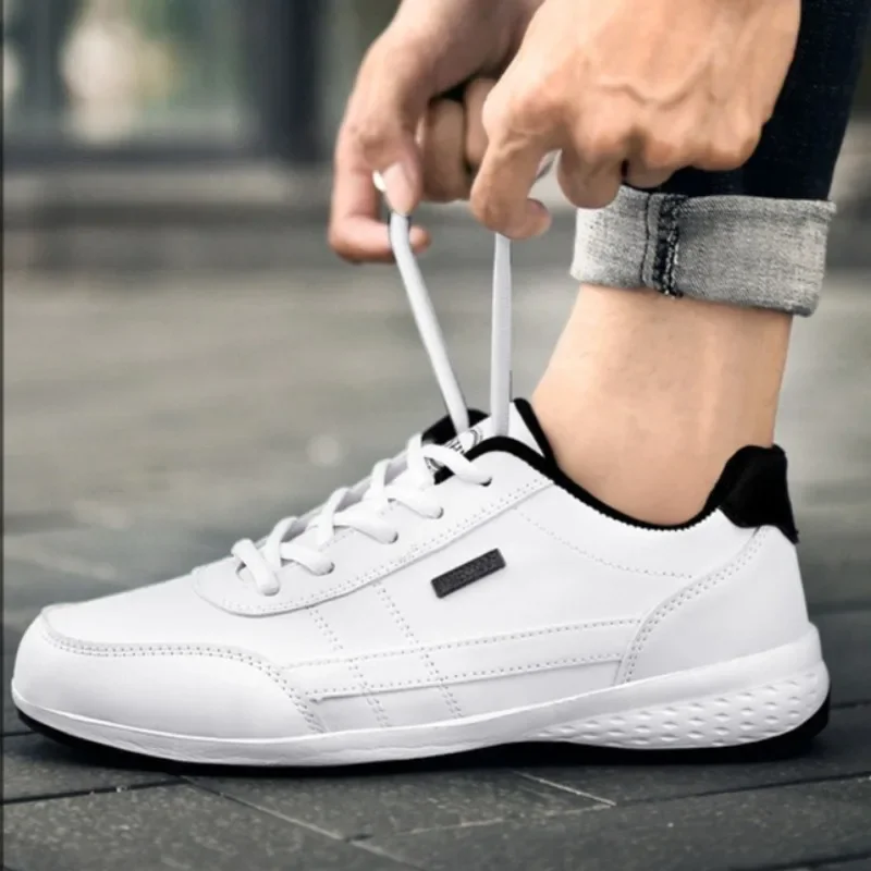 2026 Spring Trend Breathable Sports Shoes Comfortable Man Shoes soft sole Non-slip Flats Outdoor Versatile Casual Men's Sneakers