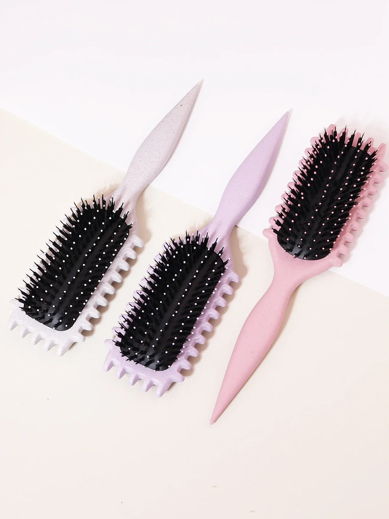 وسادة هوائية آمنة لتدليك فروة الرأس وسادة هوائية بلاستيكية مضادة للكهرباء الساكنة للعناية العملية متعددة الأغراض ومشط عصري خاص للشعر المستعار الحقيقي