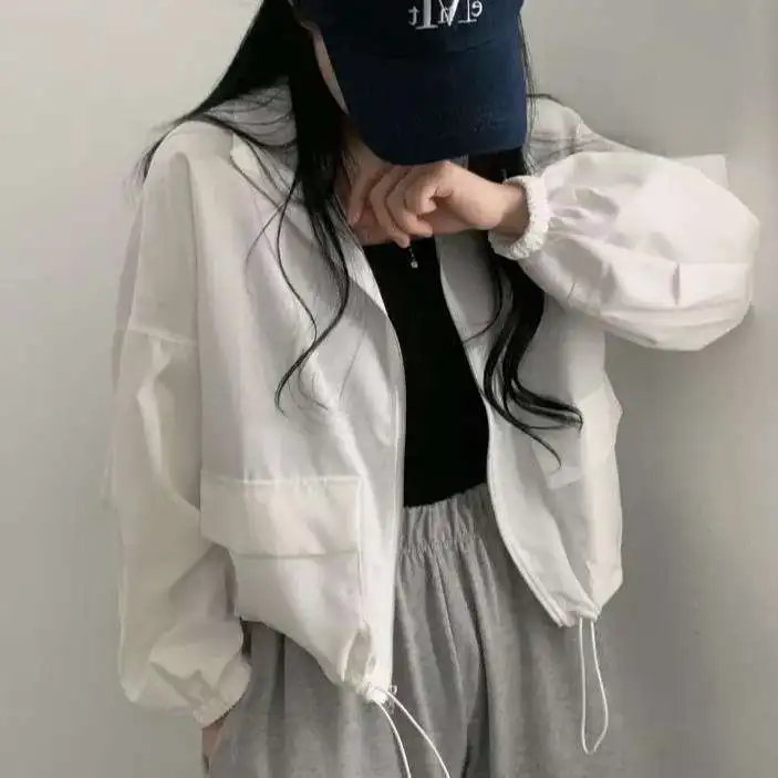 

Женская белая куртка-бомбер в стиле милитари с рукавами-фонариками, ретро-рабочая одежда, весна 2024