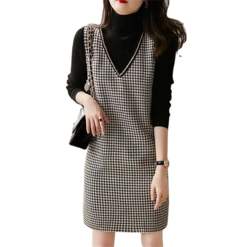 Women Autumn Winter Vest Dress V-Neck Strap Dress Vintage Sleeveless Plaid Dress Female Woolen Vestidos Woman'S Clothing 3XL