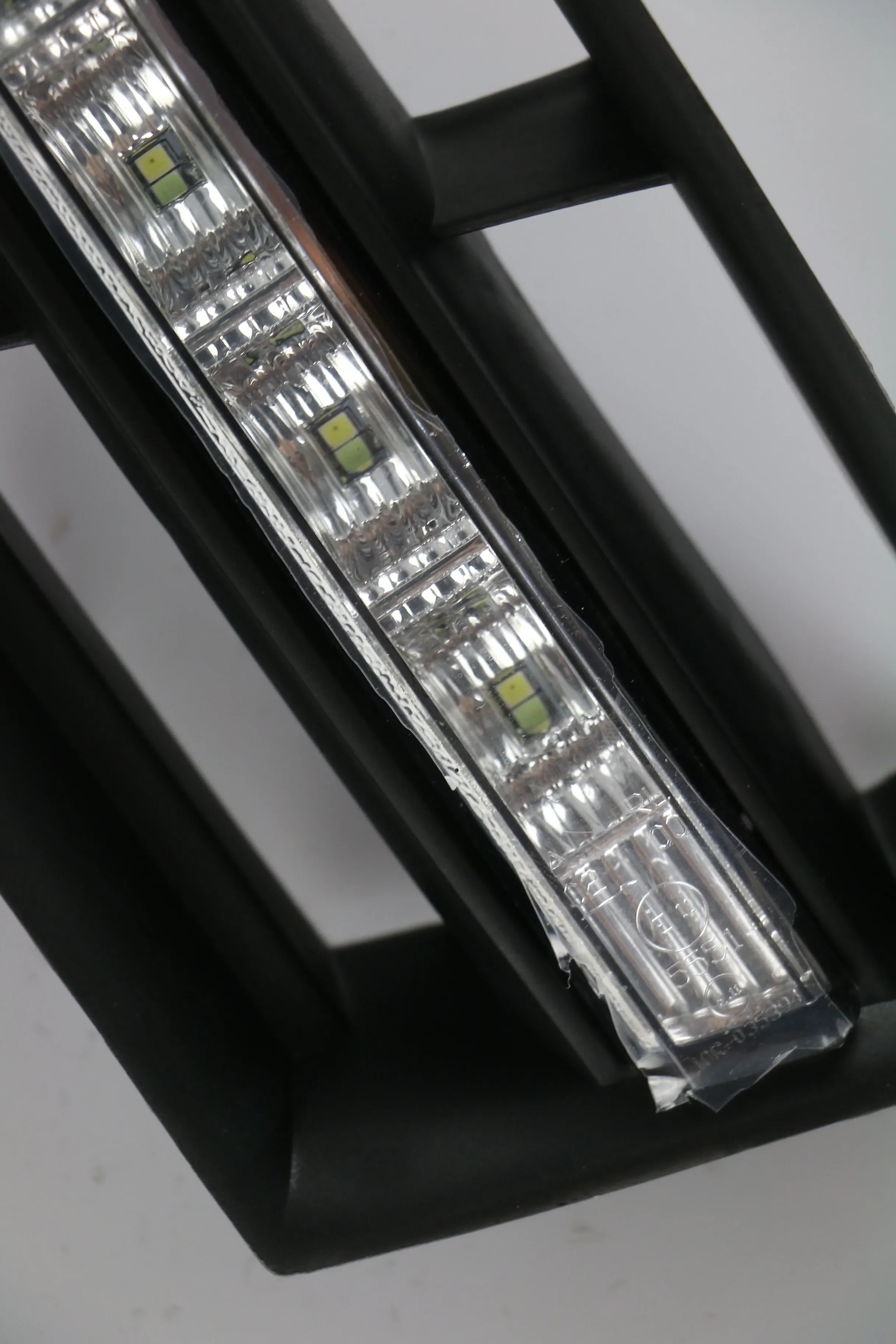 LED ضوء الجري النهاري DRL لسيارة Volkswagen Magotan 07-11 VW ثلاثي الألوان غاسل ضوء يومي Led أضواء النهار الجري