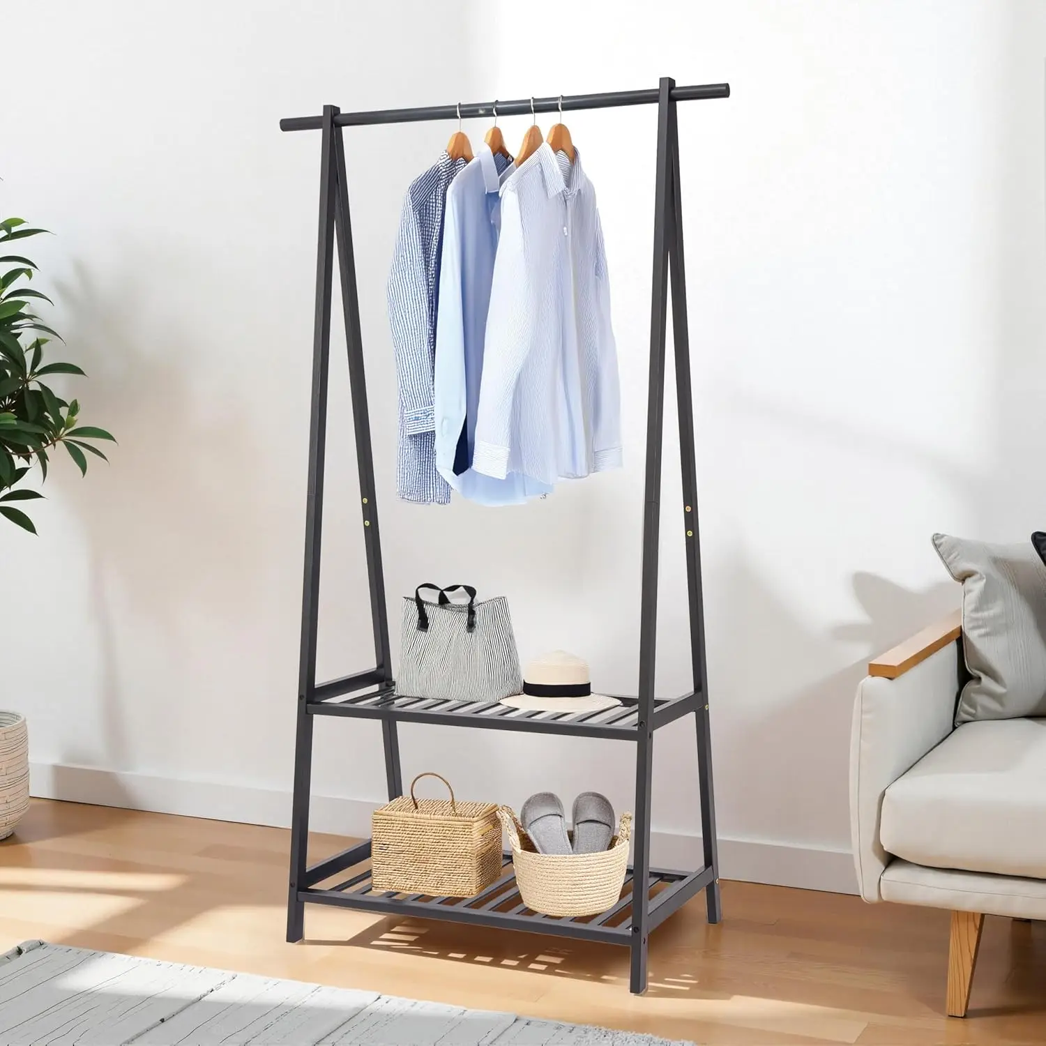 

Бамбуковая вешалка для одежды Портативная очень большая вешалка для одежды 2-шинный ящик для хранения Полки для прихожей и спальни Запатентованный дизайн (Blac