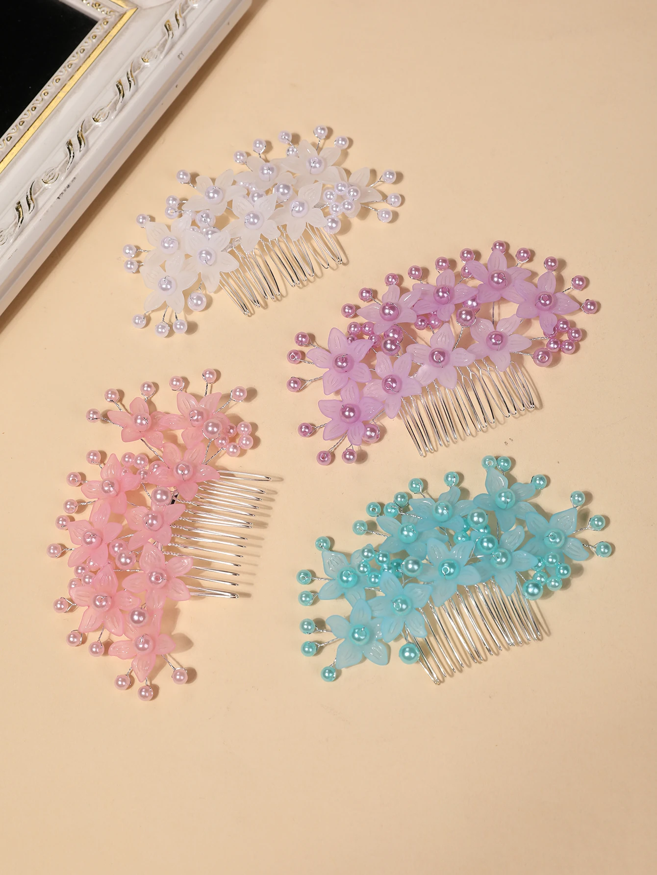 Hanfu Haarnadel im antiken Stil mit einfacher Blume und Perlen – ein feenhaftes Haaraccessoire für Mädchen.