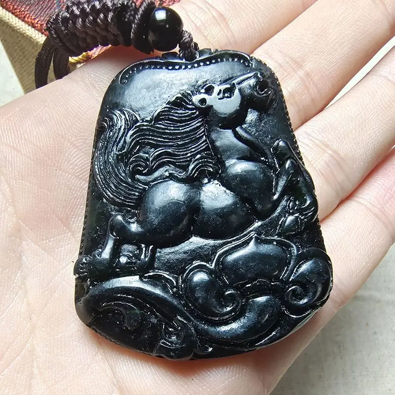 New dark green Yuma Success Pendant Yaowang Stone Horse Brand Necklace Yushi Zodiac Horse Pendant Ping An