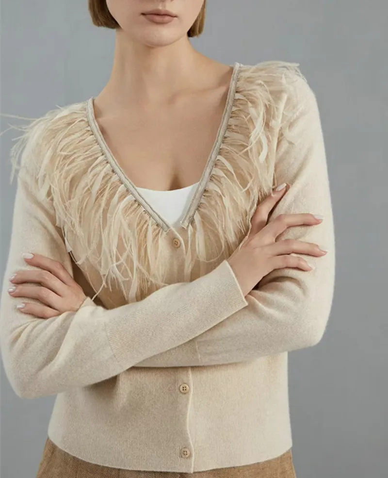 High-End Women's Autumn Winter New V-neck Feather Stitching Cashmere Knitted Cardigan