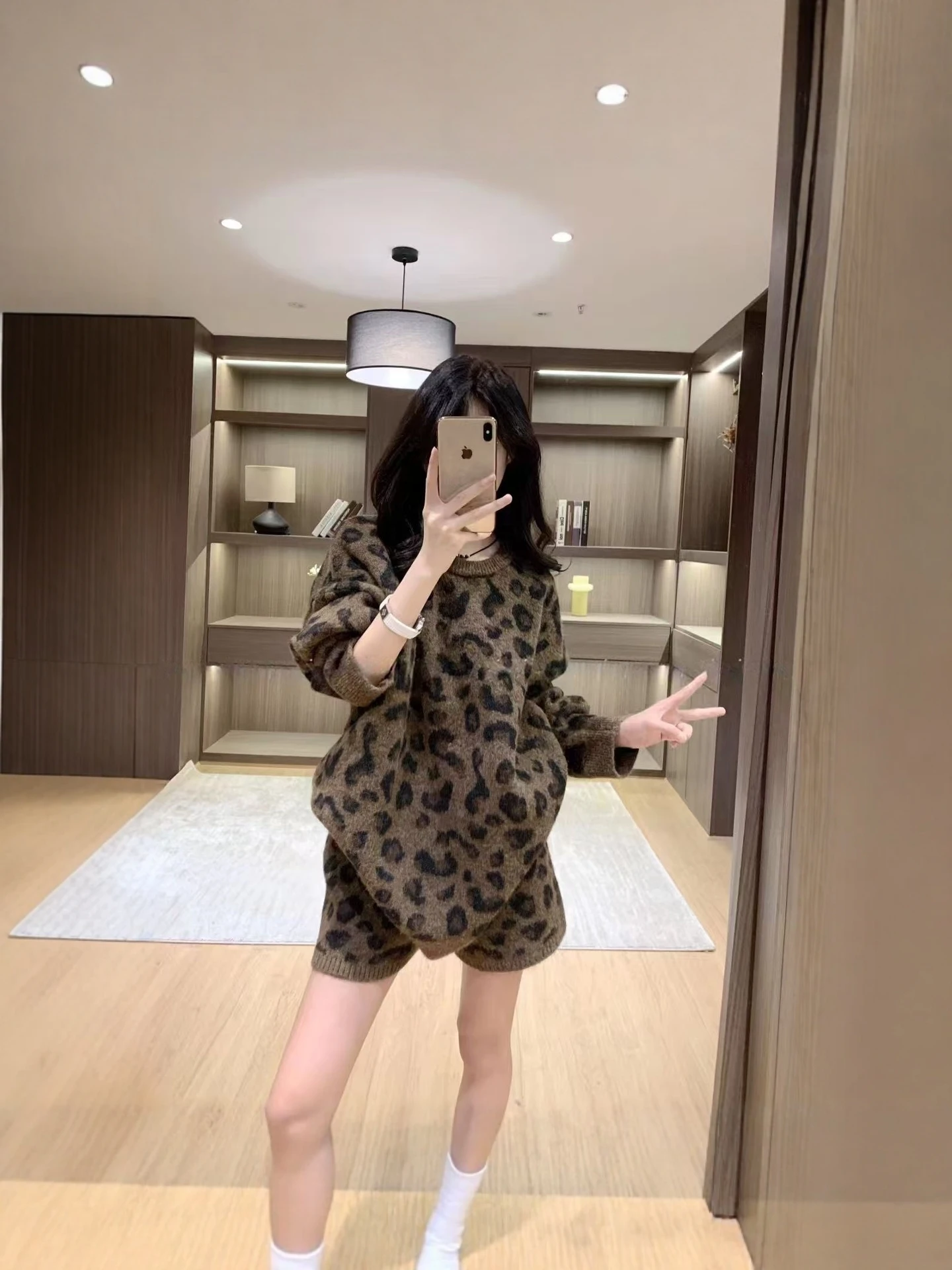 Laziness Style Leopard Print Sweater Set Women's Loose Knitted Top Shorts Two-Piece Set Autumn Winter Warm Fashion Ensemble