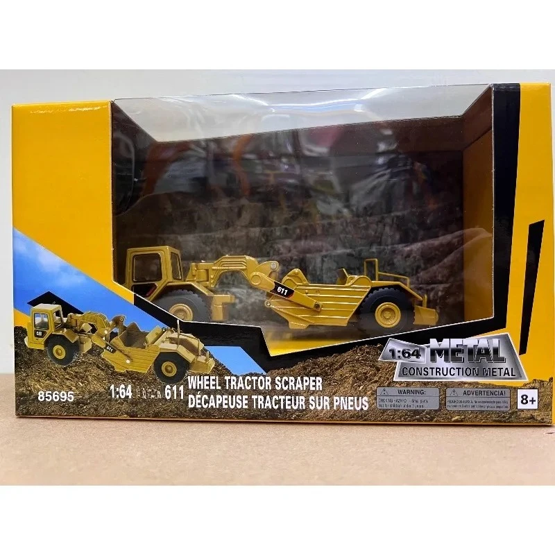 DM 1:64 for CAT 611 Caterpillar Scraper Transport Truck Alloy Dump Truck Model 85695