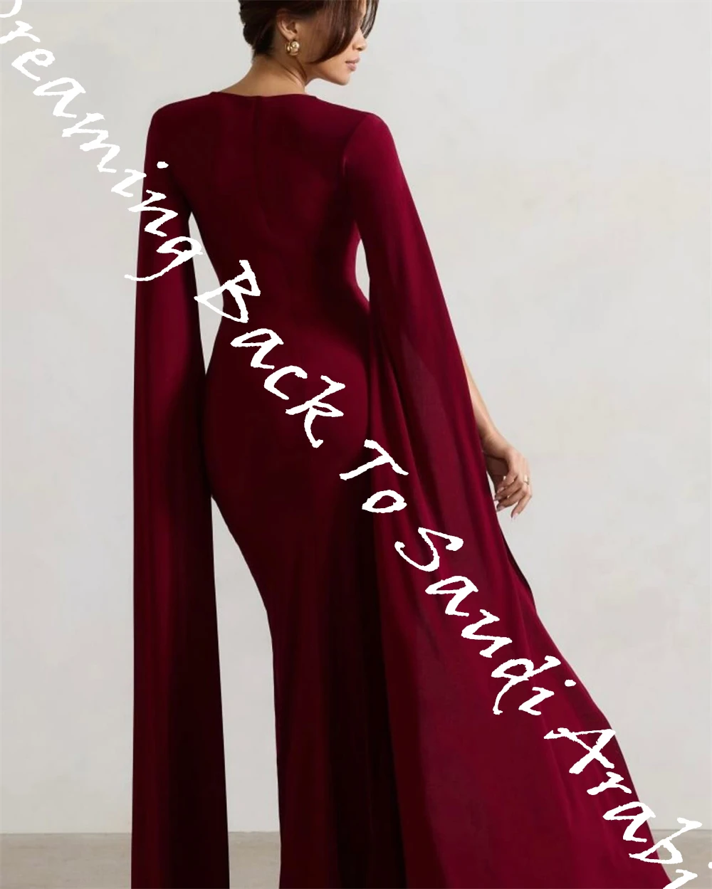 カスタマイズされたマーメイド優雅なレッドベロアイブニングドレスフォーマルボートネック長袖ウエディングドレス気質スイープトレイン