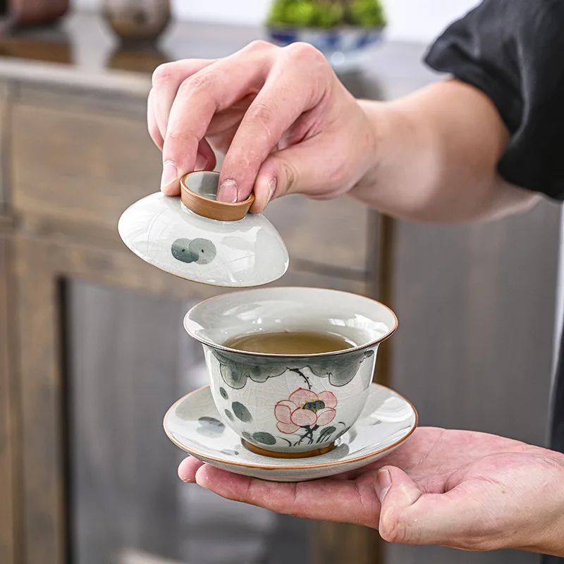 160ml Hand-painted Lotus Ceramic Tea Tureen Covered Bowl Handmade Porcelain Gaiwan Teacup Household Tea Bowl Chinese Teaware