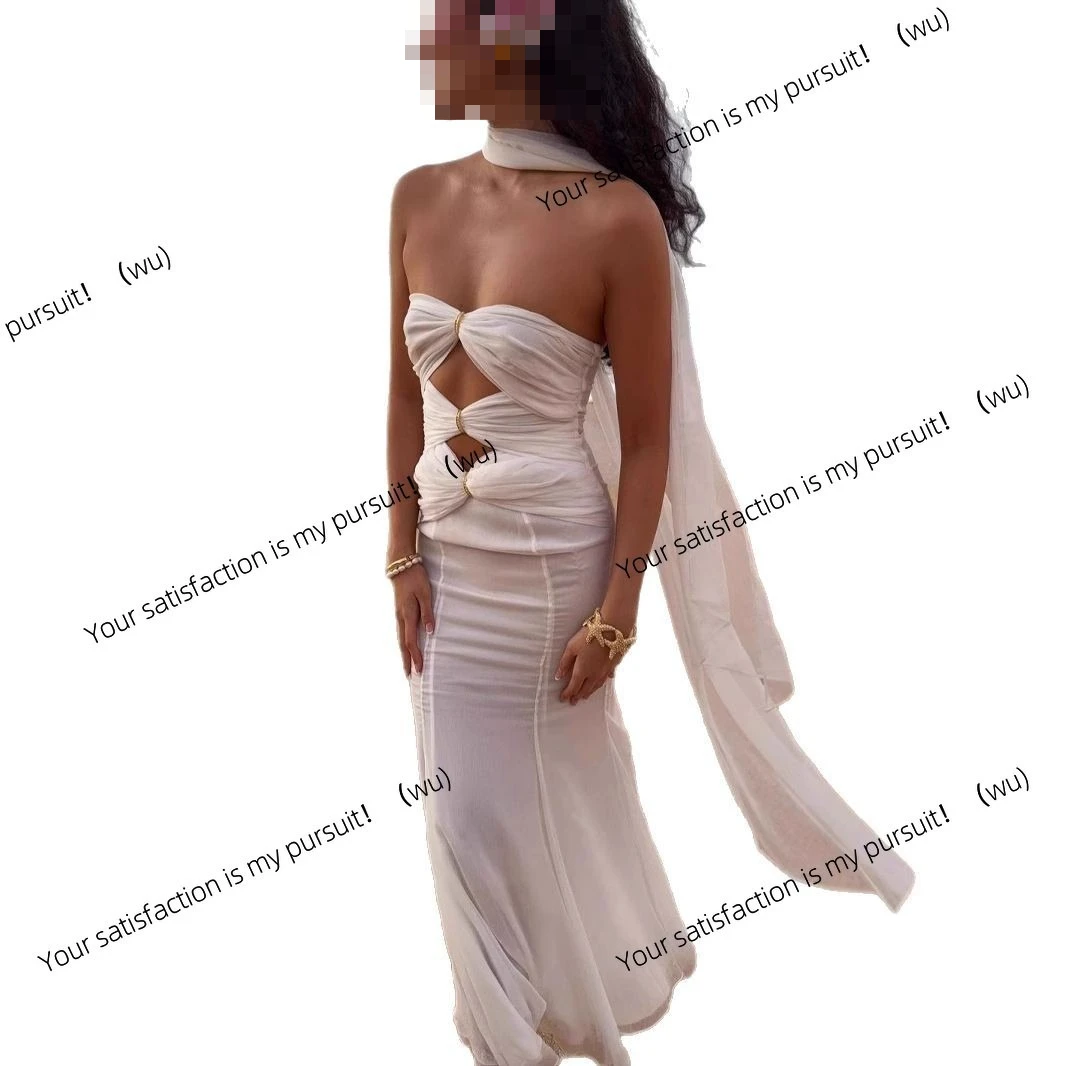 Gaun pesta wanita model tube top panjang dengan desain berongga multi-knot, gaya romantis dan sensual.