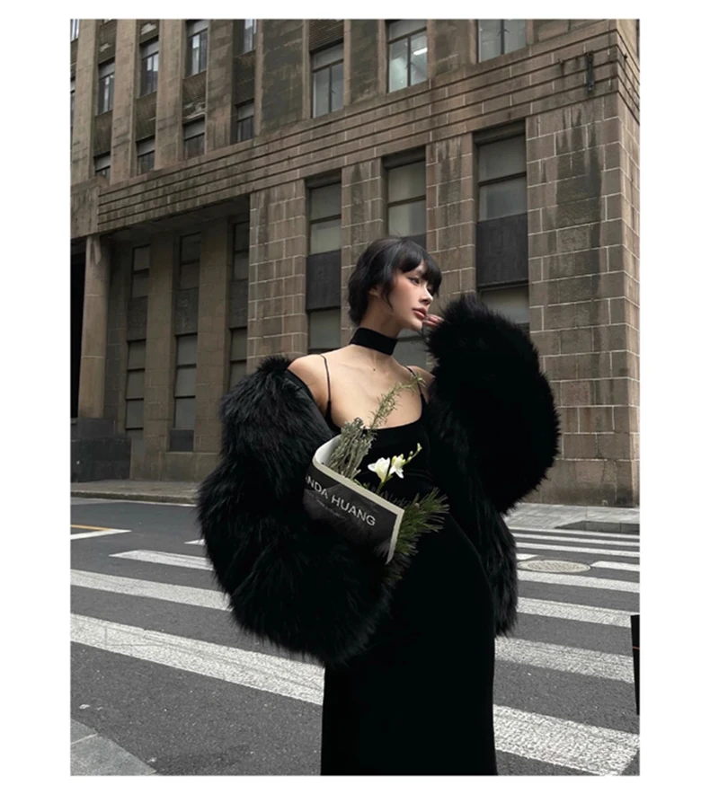 Lautaro Winter Cool Oversized Casual Soft Thick Warm Black Hariy Shaggy Faux Fur Coat Women Turn-down Collar Fluffy Jacket 2023