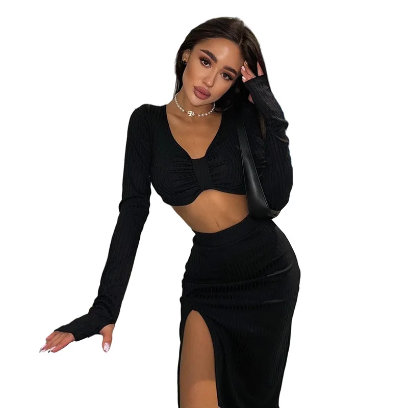 Winter New Women's Fashion Long-sleeved V-neck Exposed Button T-shirt Slim-fitting Split-ended Skirt Suit Women