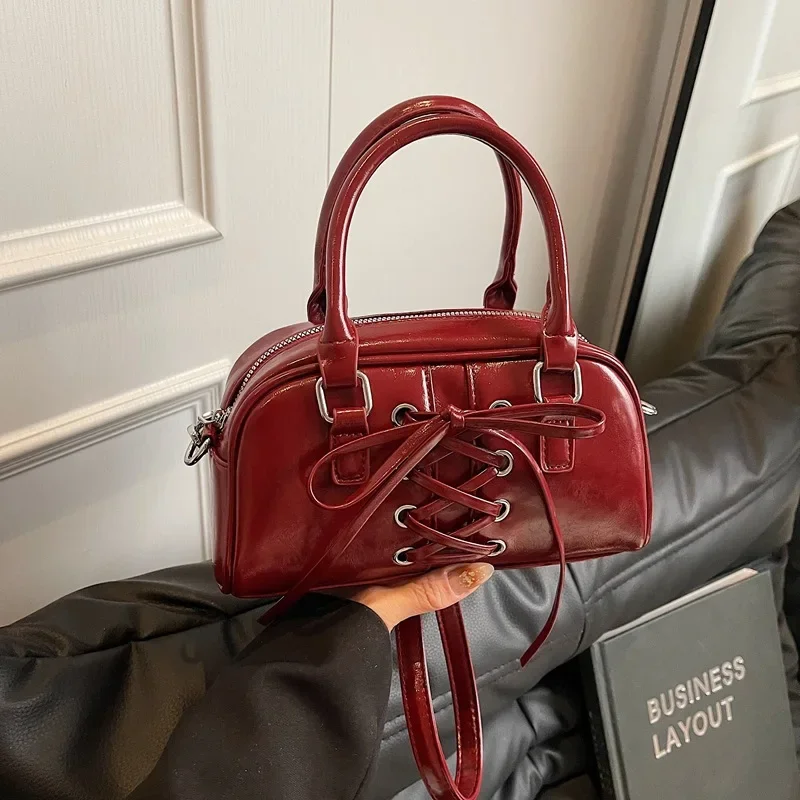 

2025 New Women's Bag - Handheld/Shoulder/Underarm Commute Style, Bow Decor, Versatile for Outfits A Must-Have for Fashion Lovers