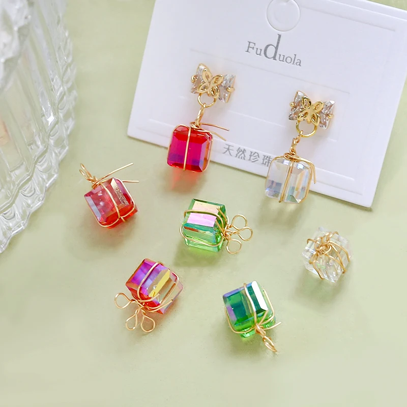 

Newest 30pcs 9*15mm AB Colors 3D Gift Box Shape Glass Crystal Jewelry Necklace Pendants Ornament Accessories Fashion Charms