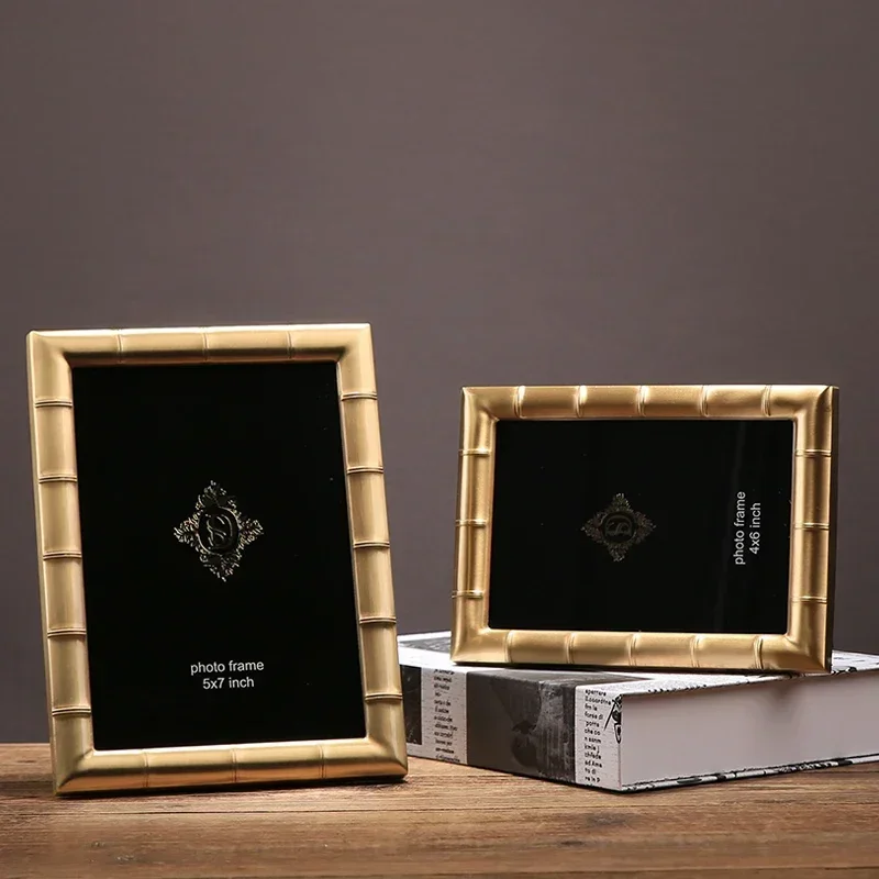 

Luxury Metal Photo Frame Living Room Gold Art Friends Small Picture Frame Photocard Holder Painting Fotolijst Vintage Decoration
