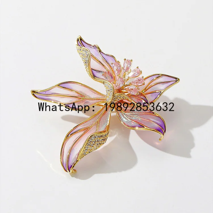 

High-end iris brooch - exquisite crystal corsage pin for women, perfect for dressing up suits and coats