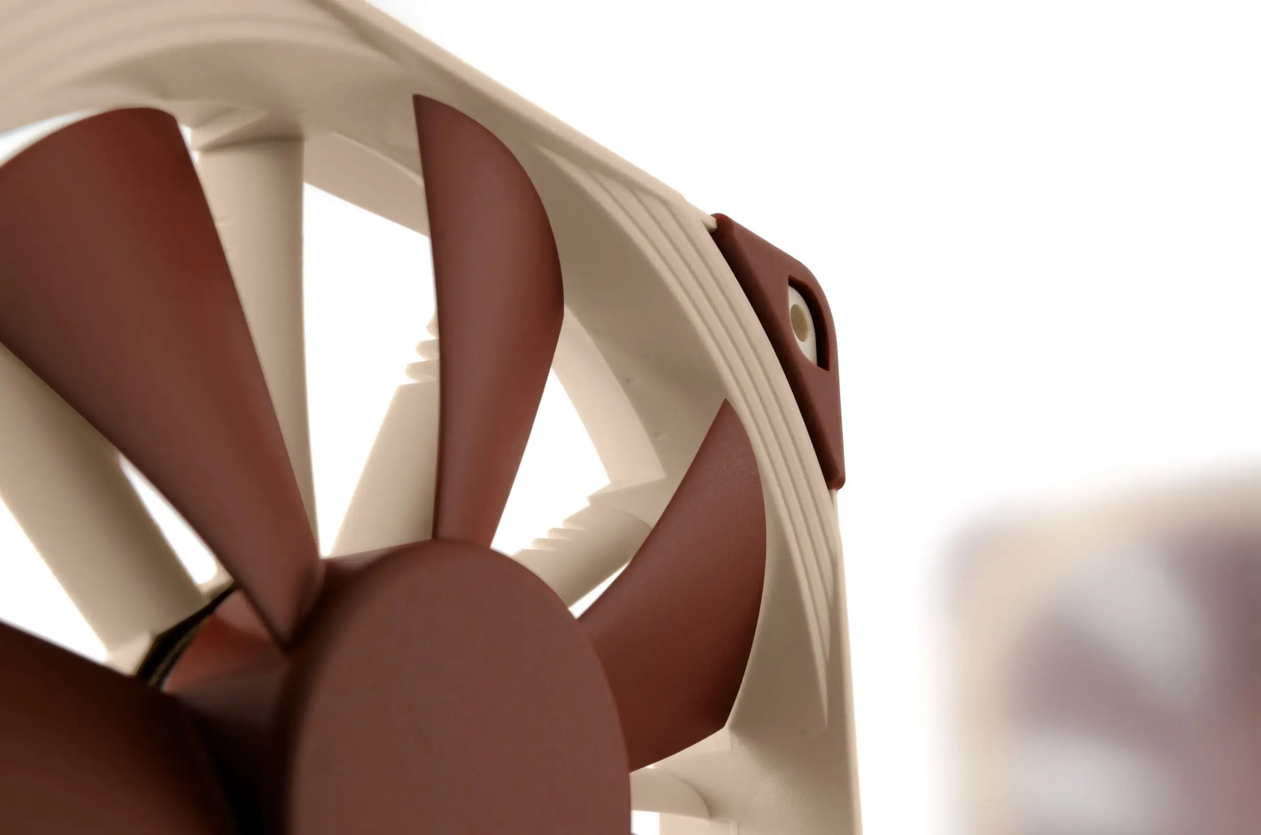 Noctua NF-F12 Computer case cooling fan，120mm PWM Damping Quiet Radiator For Desktop case CPU air coolers cooling image 5