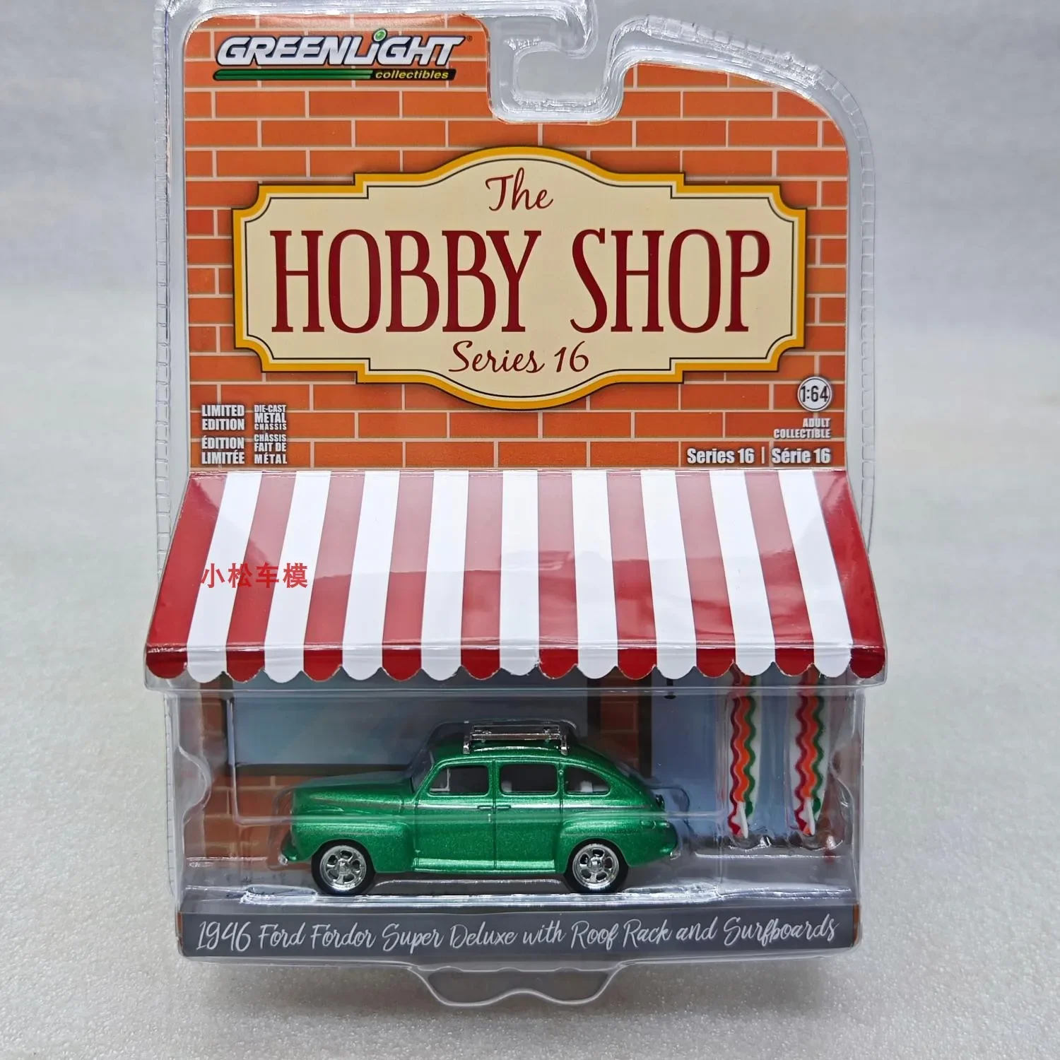 Green Light 1:64 Hobby Store Series 16-1946 Ford Fordor Roof Luggage Rack And Surfboard Car Model Collection Toys Gifts Alloy Ca