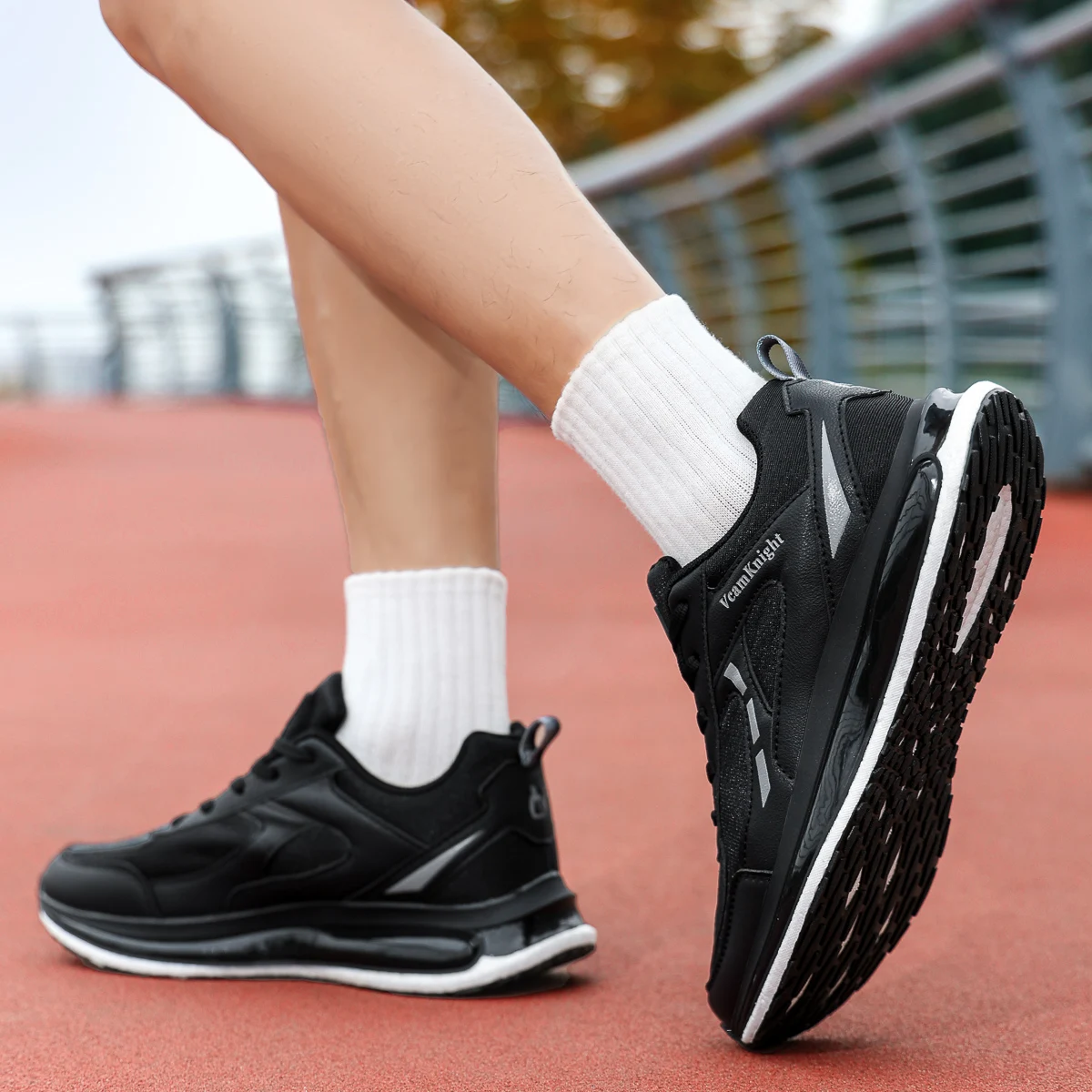 2026 Men Mesh Running Shoes Fashion Breathable Lightweight Sneakers Comfort Athletic Trainers Anti-slip Outdoor Sport Shoe Black