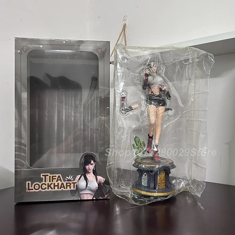 Tifa PLAY ARTS Figure Kai VII Remake Tifa Lockhart Figure Dress Ver. Sephiroth Cloud Strife Action Figures Toy Christmas Gifts