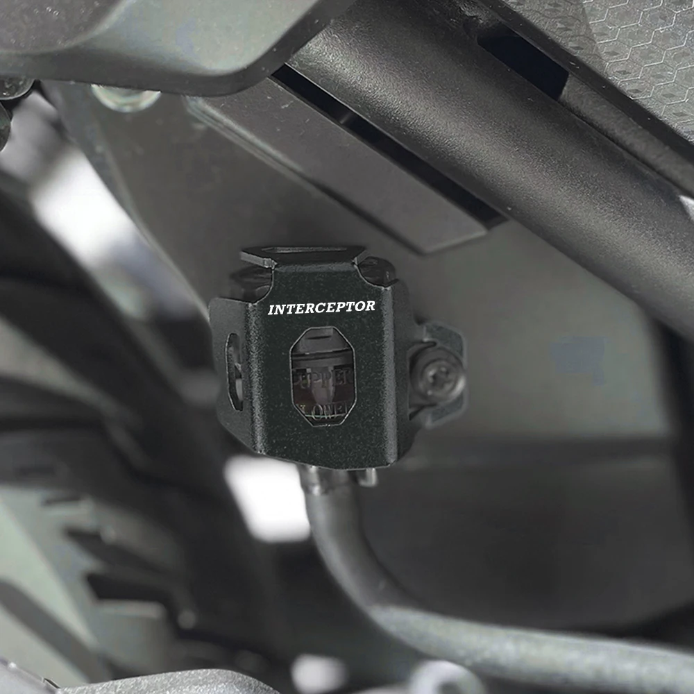 For Royal Enfield Interceptor 650 CNC Aluminum Modified Motorcycle Rear Brake Fluid Reservoir Guard Cover Accessories