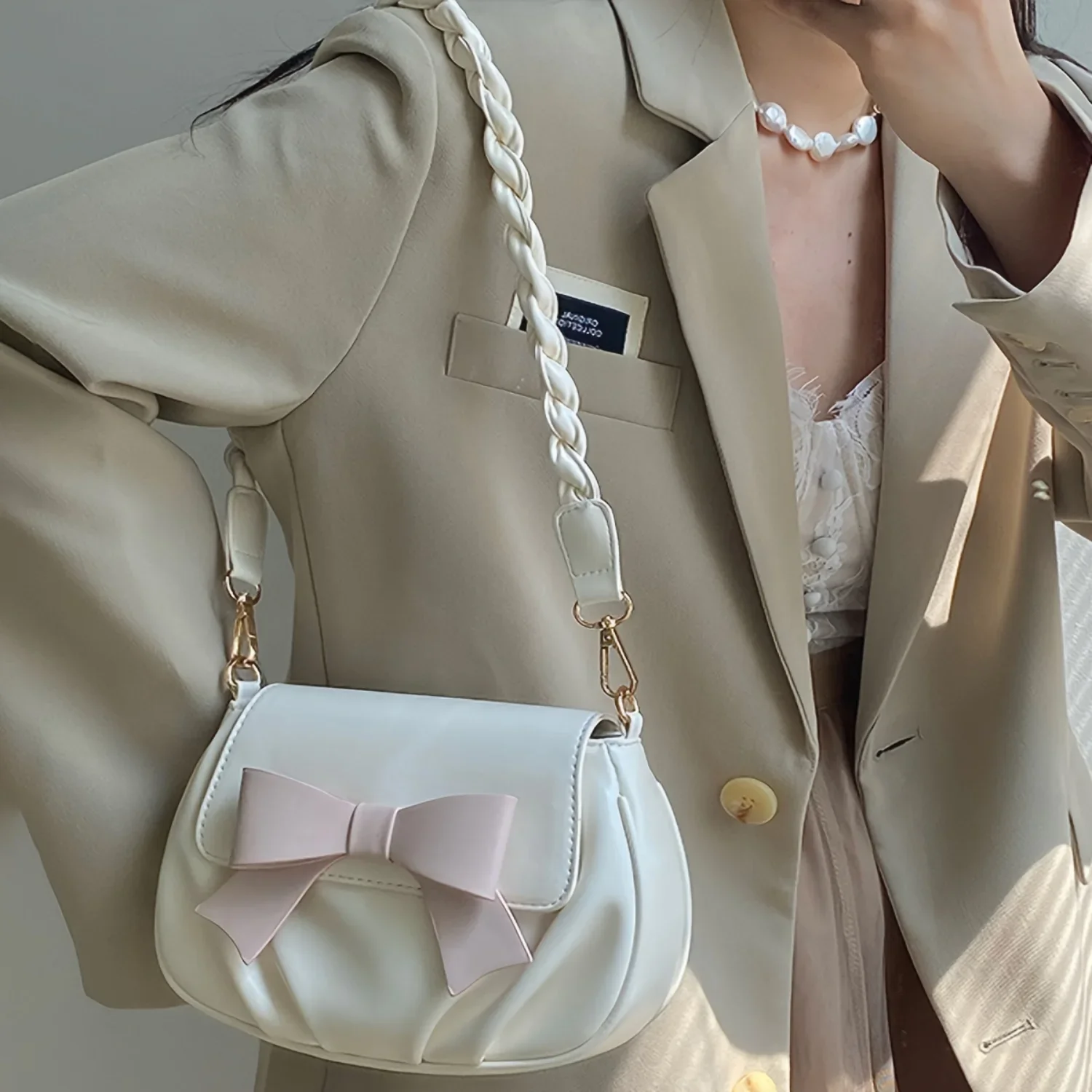 Stylish Bowknot Crossbody Bag - Compact & Versatile Design - Durable & Chic - Ideal for Casual Outings