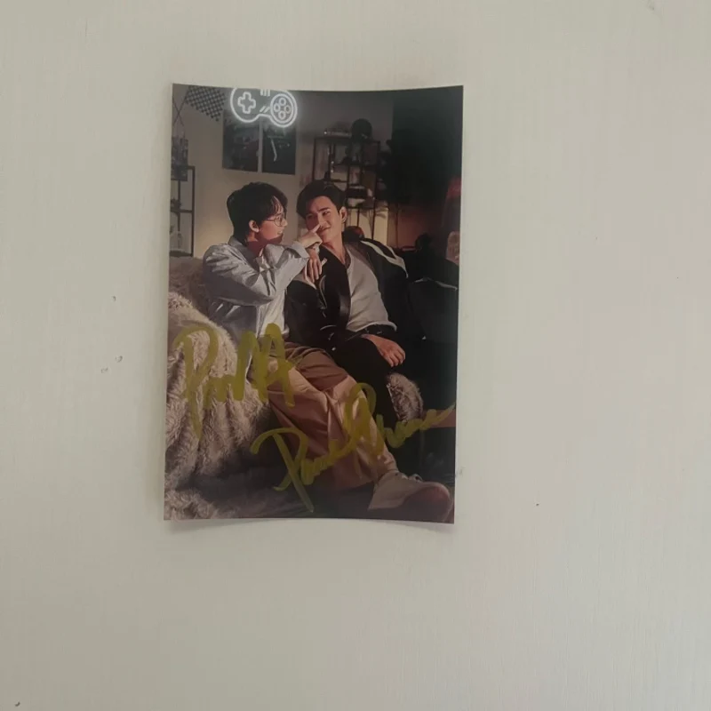 Poohpavel Magazine Cover Poster Autographed Photos Thai TV Pit