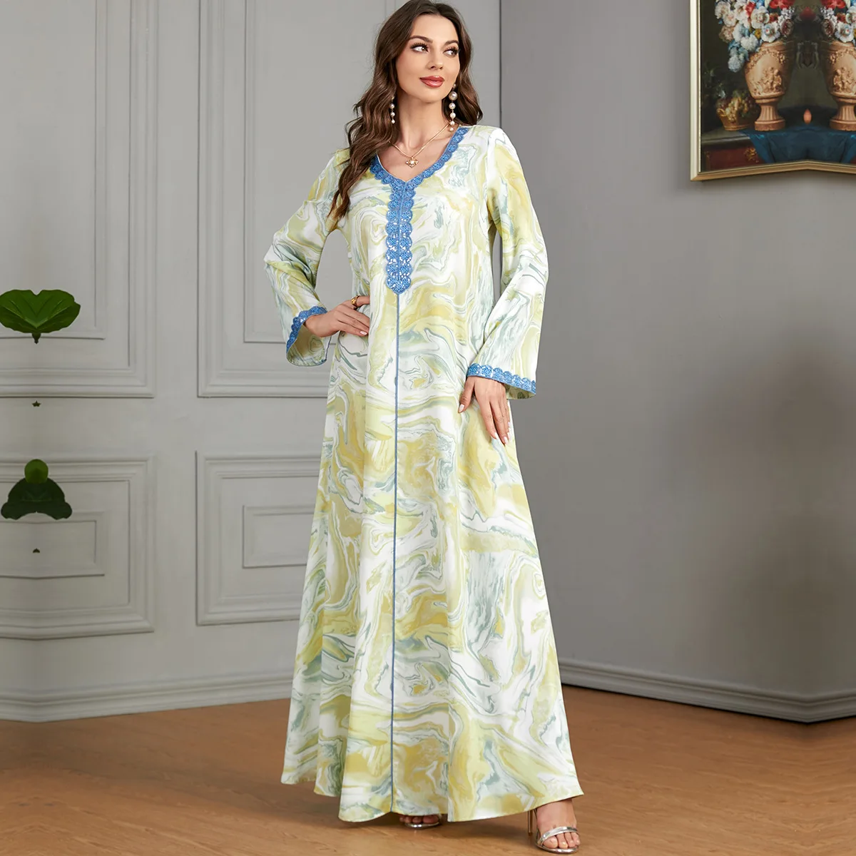 

Long-sleeved Printed Dress for Women Fashion V-neck Kaftan Arabian Dubai Abayas Muslim Dress Women Kaftan Femme Musulman Vistido