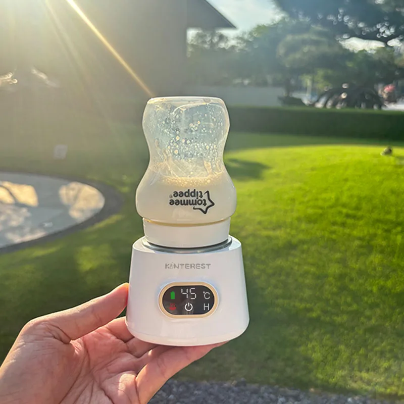 New Design Hot Sale Model Battery-Powered Portable Electric Baby Bottle Warmer Baby for 6-10 Hour Battery Life