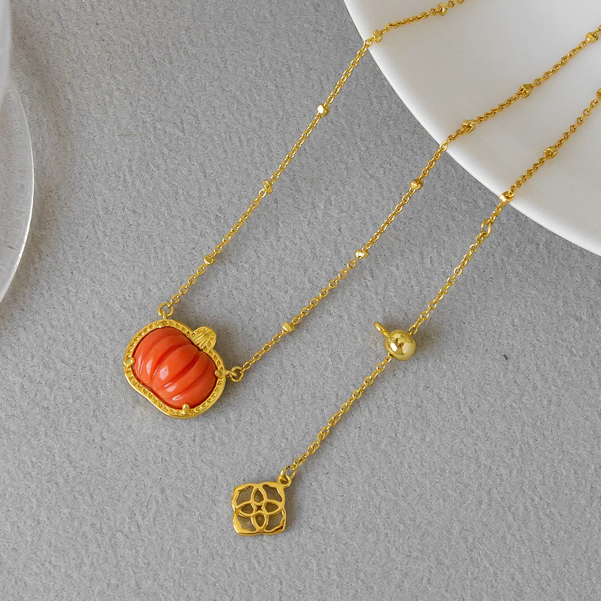 KS European and American Fashion Trends Retro Sweet Halloween Orange Weird Atmosphere Small Pumpkin Pull Pendant Necklace
