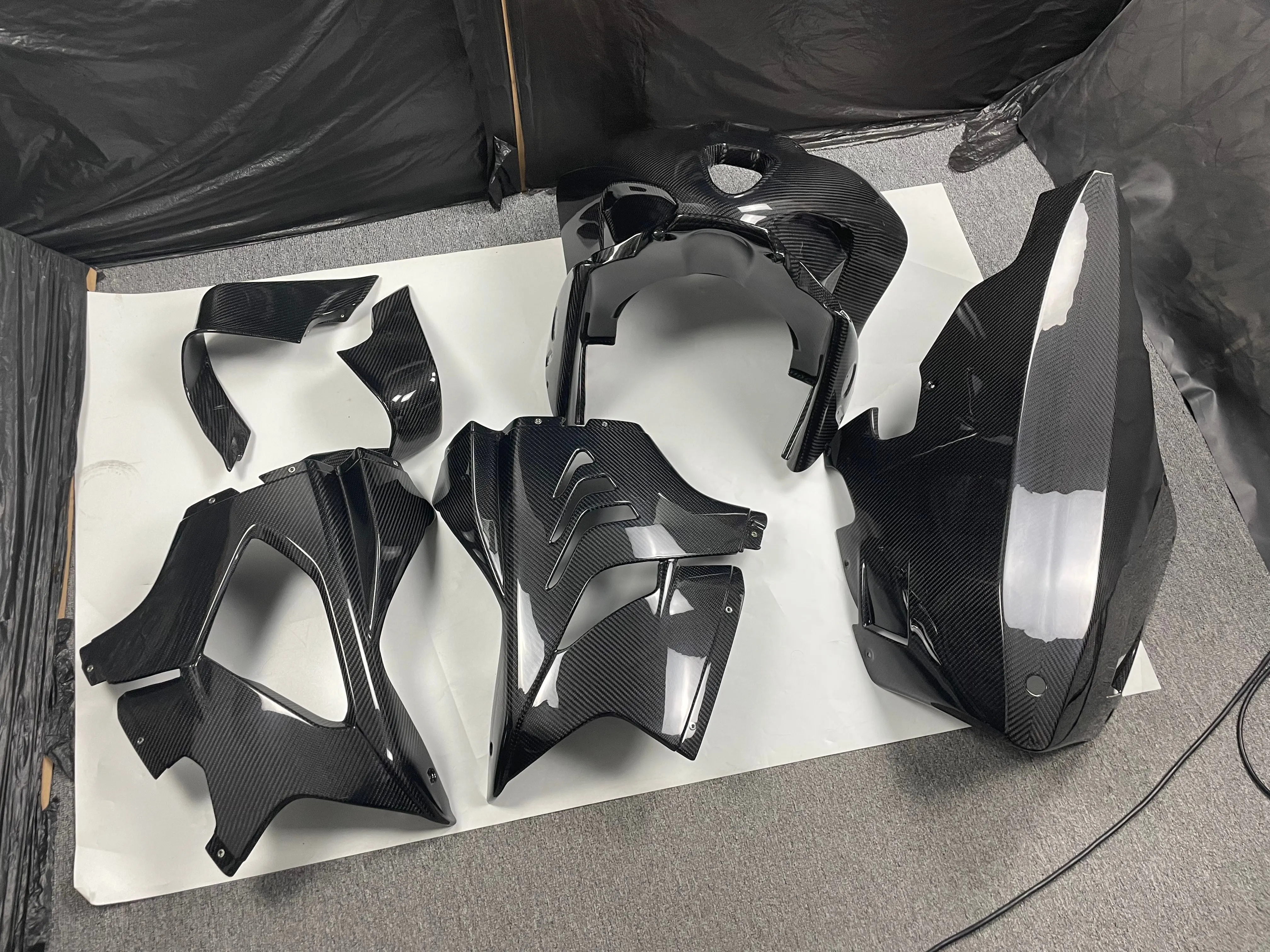 100% 3K Full Dry Carbon Fiber Motorcycle 1 Set Winglets Belly Pan Side Panel Front Fairing For  M1000RR Racing 2025