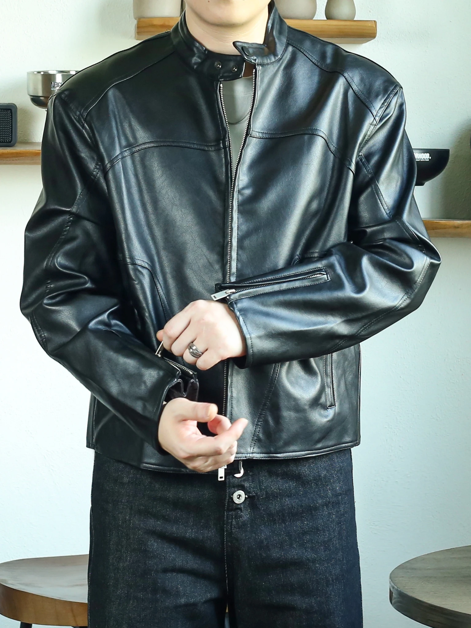 

Retro Biker ort PU Leather Jaet Men's Loose Fit Zipper oulder Padded Stand Collar Jaet American Sle Casual Coat