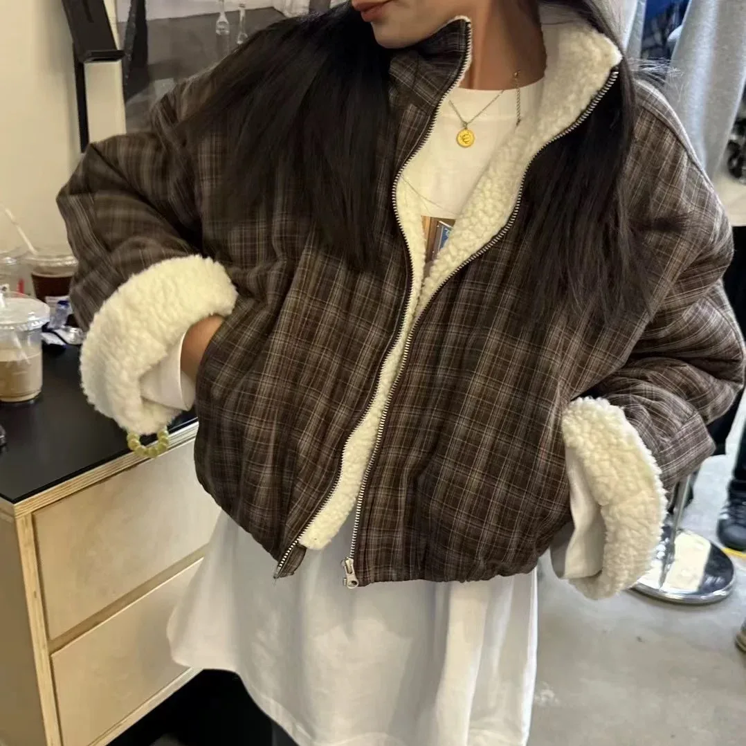 

Женская хлопковая куртка 2025, новинка зимы, корейский универсальный свободный воротник-стойка в стиле ретро, теплый теплый топ из меха ягненка