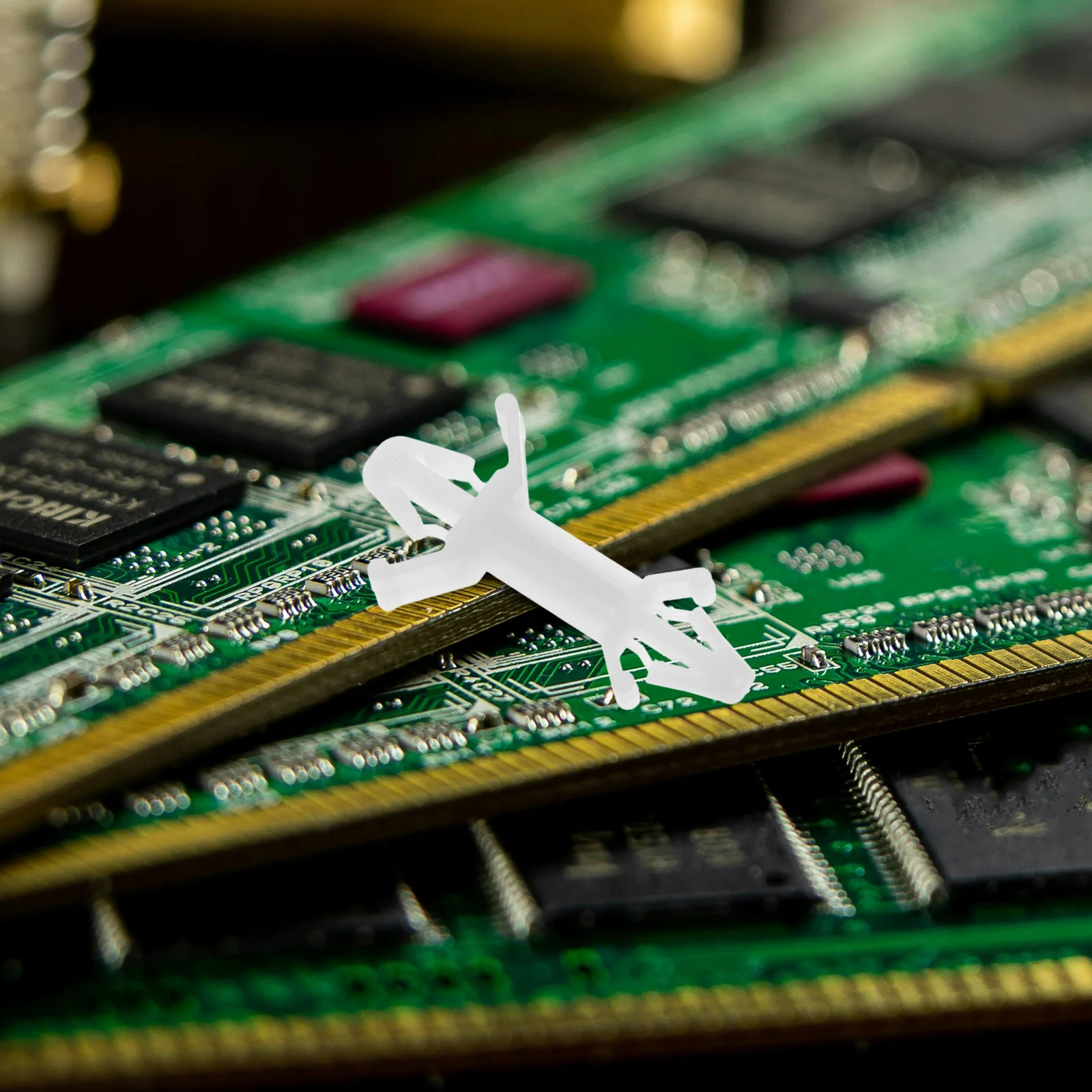 

100Pcs Circuit Board Mount Support Durable Nylon Pcb Spacer Support Sturdy Locking Design for Circuit Board Height Fixing