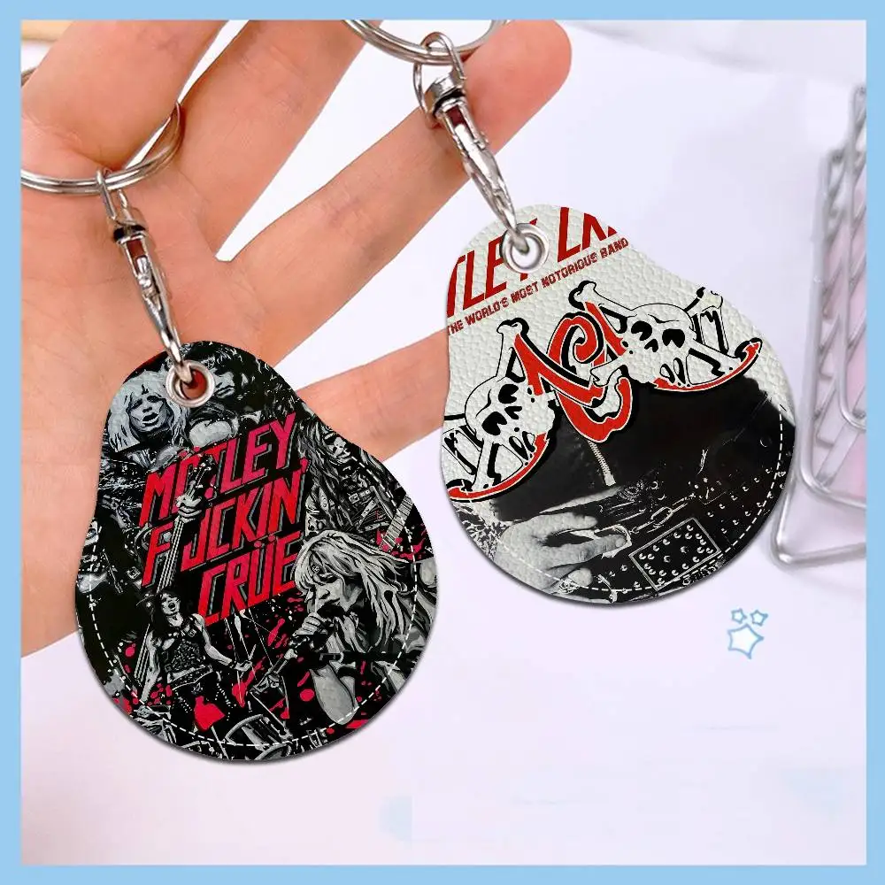 Classic M-motley Crue 1pcs Leather Card Holder With Key Ring Water Drop Shaped Key Case Keychain Doorlock Accessories
