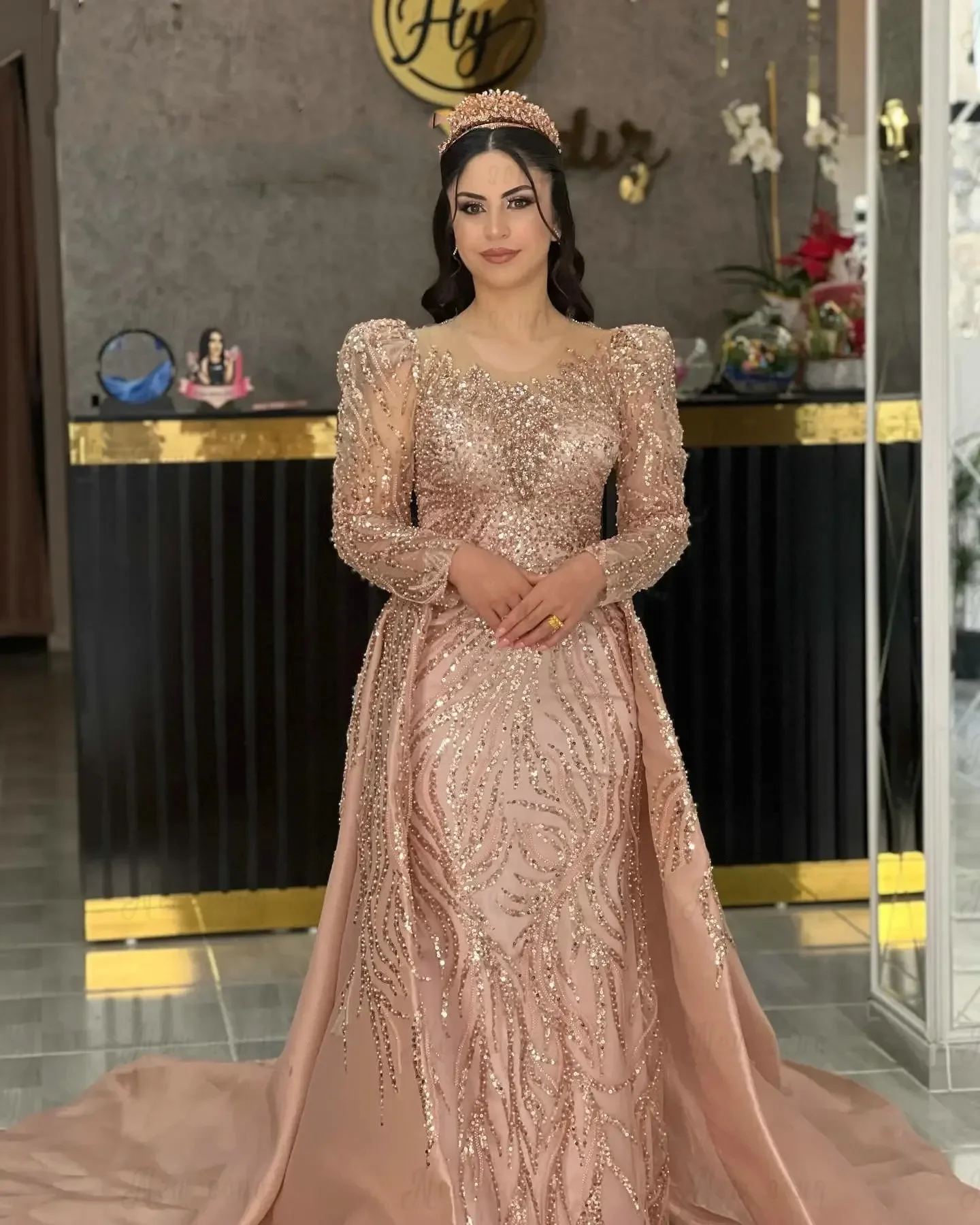 Customized Arabic Wedding Party Dresses with Detachable Train Beaded Long Sleeves Evening Gowns Formal Special Occasion Gowns