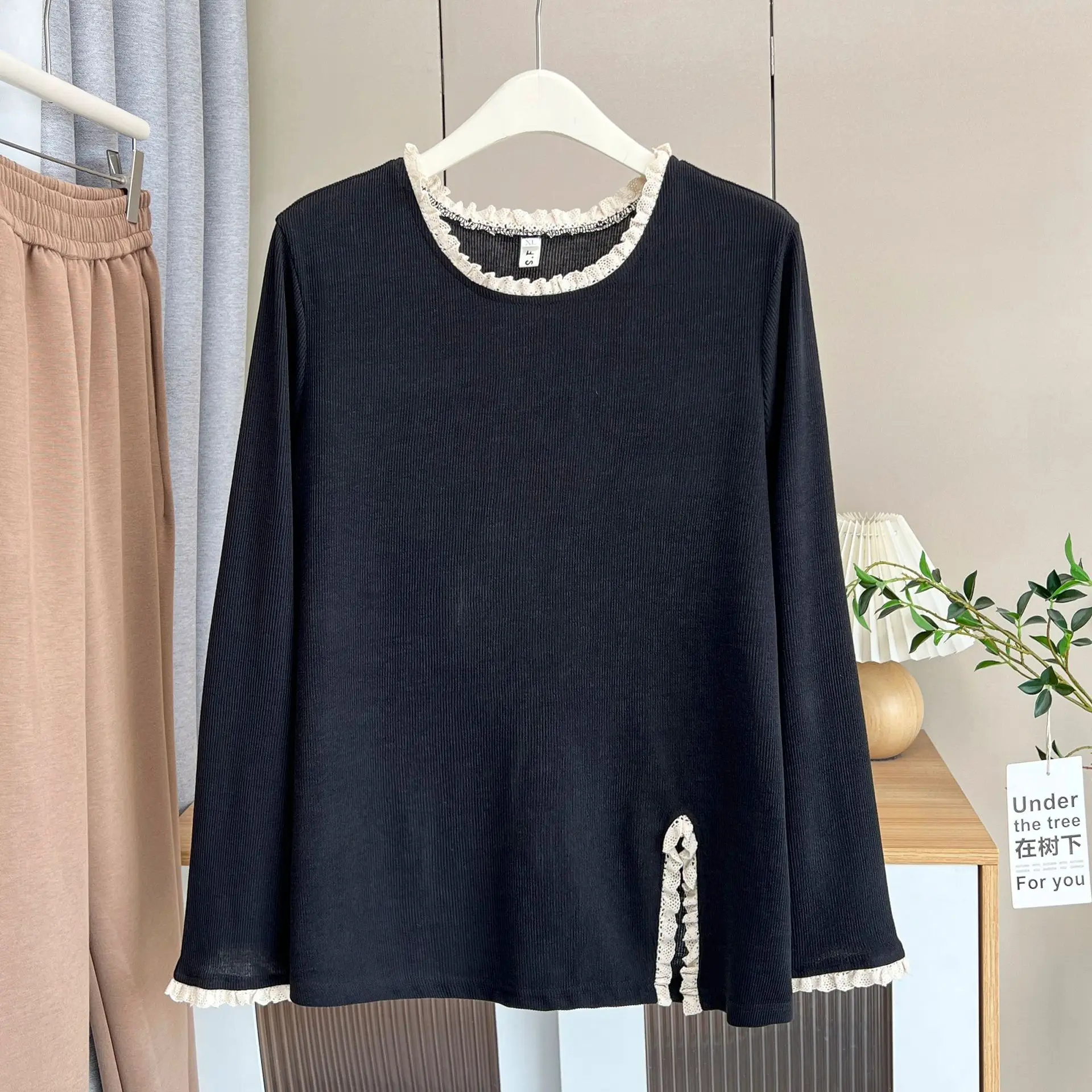 

Весна 2025 года, женская модная кружевная футболка больших размеров с длинными рукавами и разрезом, 100 кг, базовые футболки 308